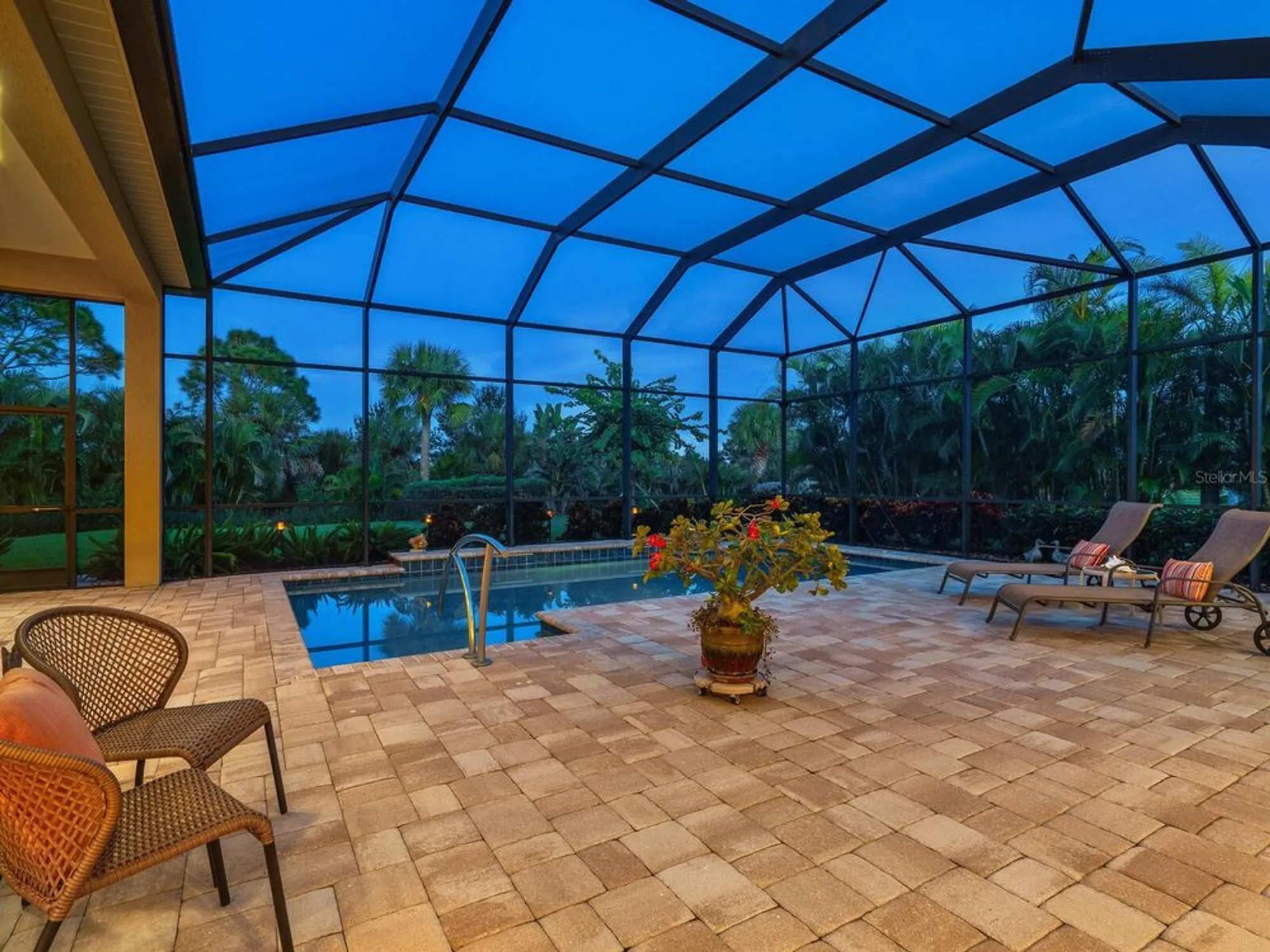 Property Slideshow image 37 of 78 | 10990 pentas royale ct, Englewood, FL, 34223