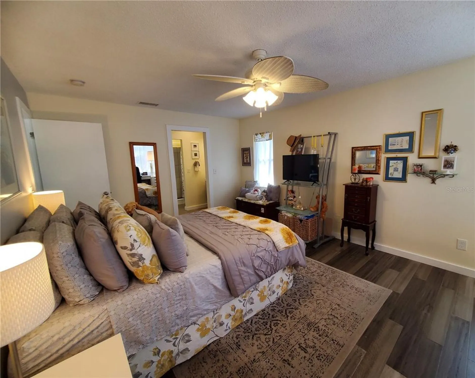 Property Slideshow image 9 of 50 | 1707 new bedford dr, Sun City Center, FL, 33573