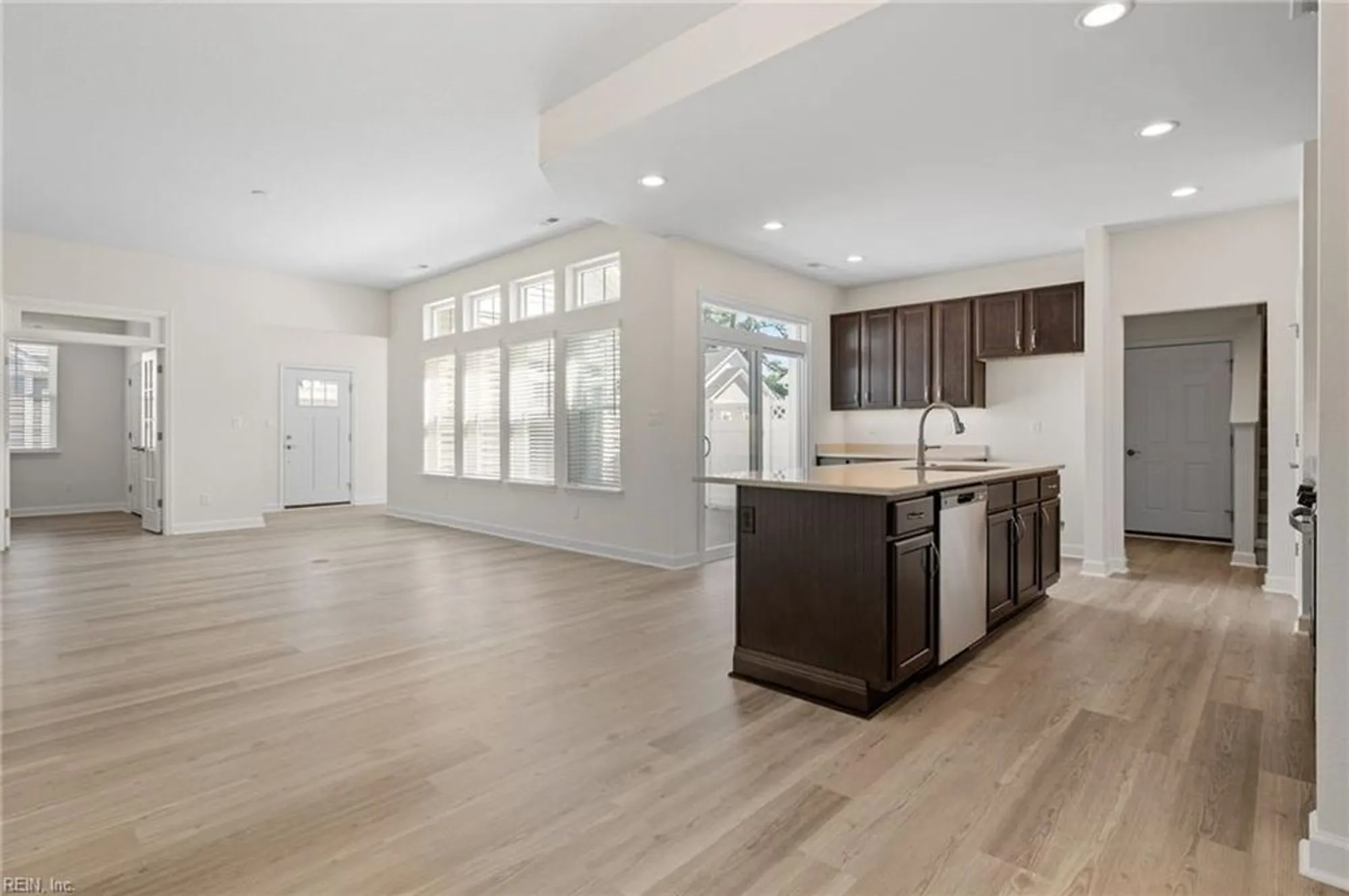 Property Slideshow image 7 of 47 | 2000 venture way b, Suffolk, VA, 23434
