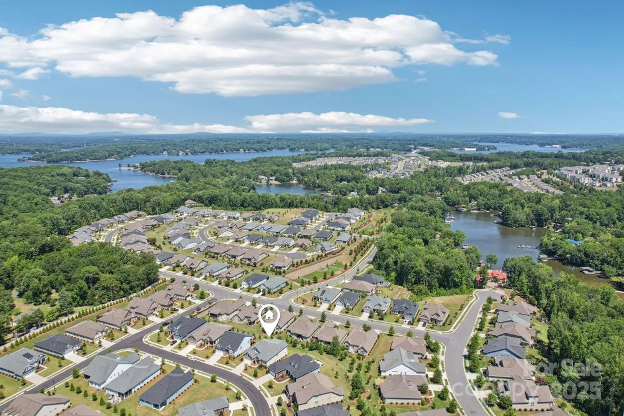 Property Slideshow image 44 of 47 | 45528 misty bluff dr, Charlotte, NC, 28278