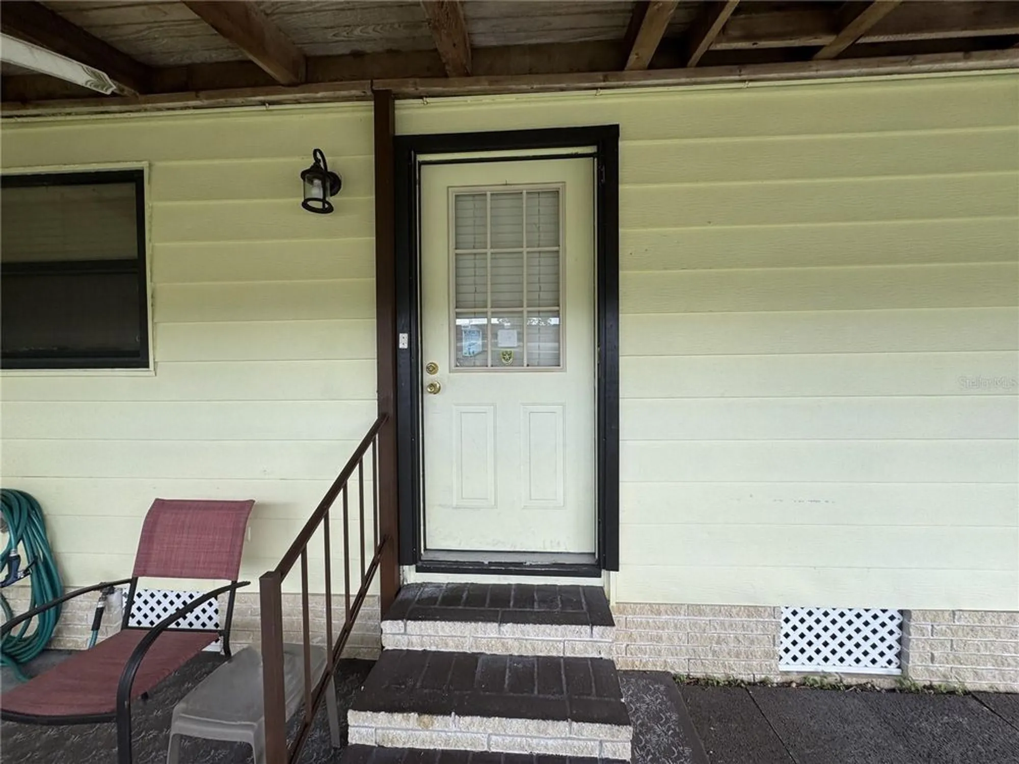 Property Slideshow image 5 of 42 | 4805 colonnades cir, Lakeland, FL, 33811