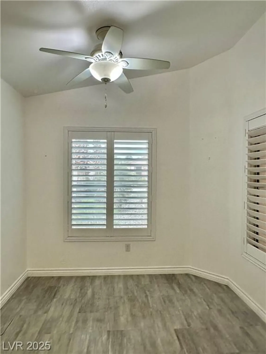 Property Slideshow image 12 of 26 | 466 edgefield ridge pl, Henderson, NV, 89012