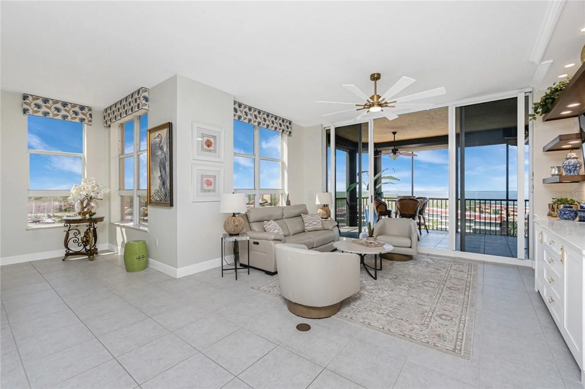 Property Slideshow image 6 of 65 | 3313 sunset key cir 701, Punta Gorda, FL, 33955