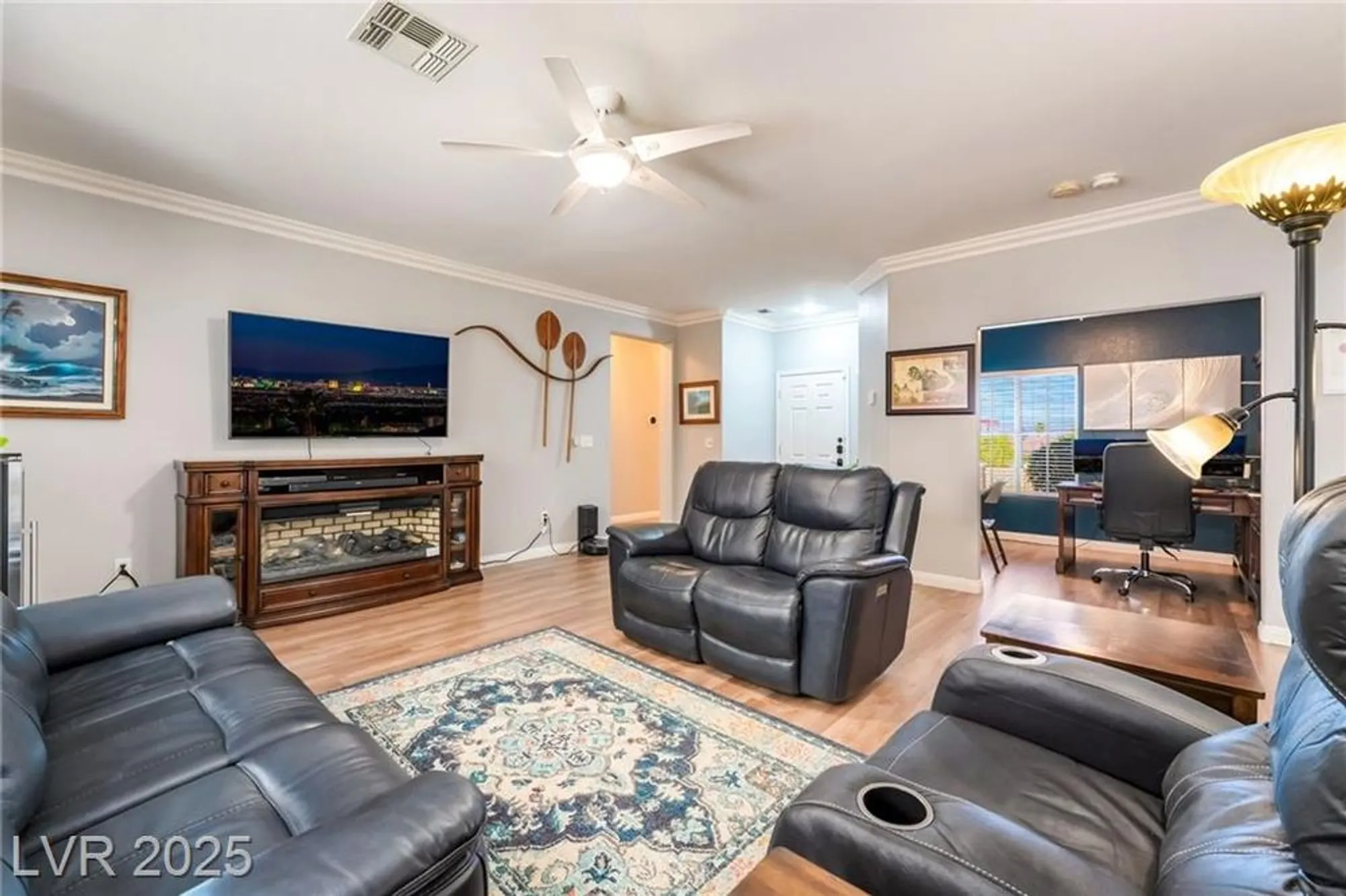 Property Slideshow image 10 of 47 | 1628 rockcrest hills ave, Henderson, NV, 89052