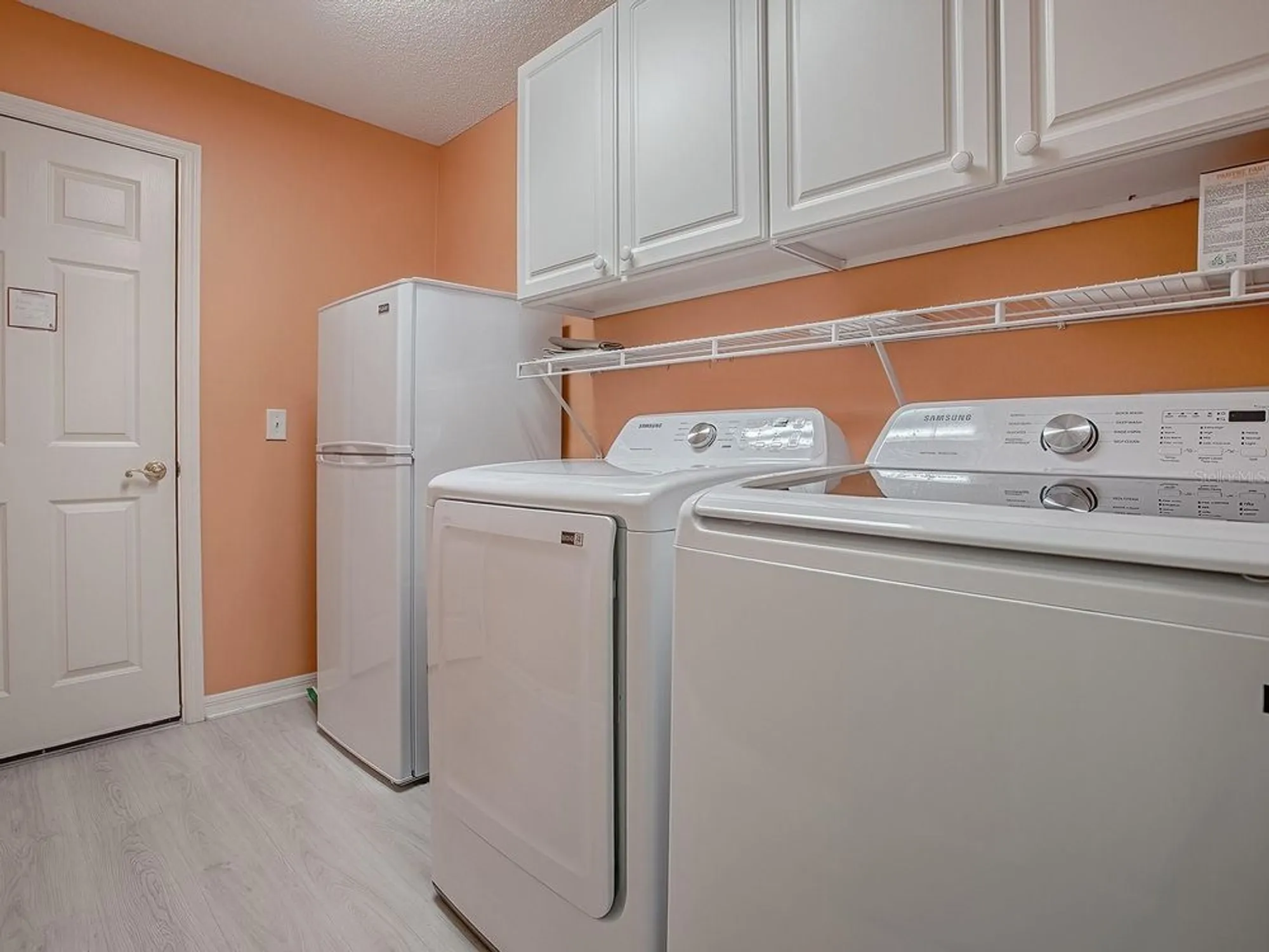 Property Slideshow image 21 of 48 | 910 eagles lndg, Leesburg, FL, 34748