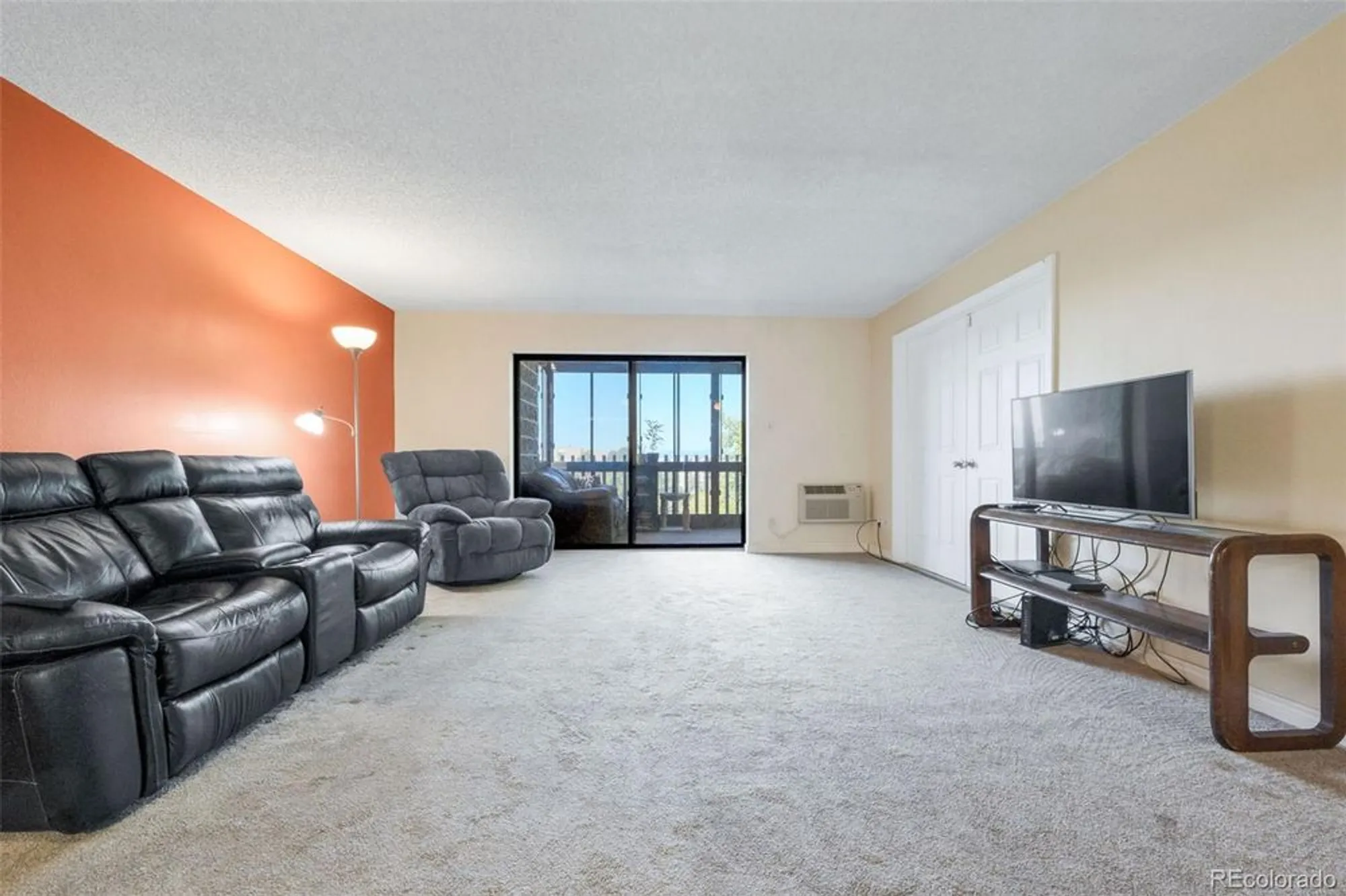 Property Slideshow image 6 of 44 | 14001 e marina dr apt 607, Aurora, CO, 80014