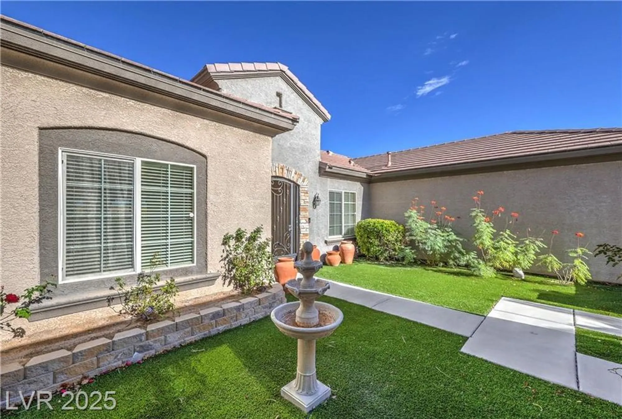 Property Slideshow image 6 of 52 | 2175 waterton rivers dr, Henderson, NV, 89044