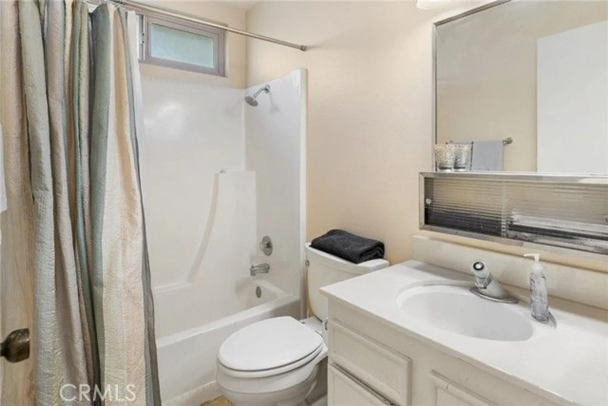 Property Slideshow image 22 of 31 | 1400 market st, Vista, CA, 92084