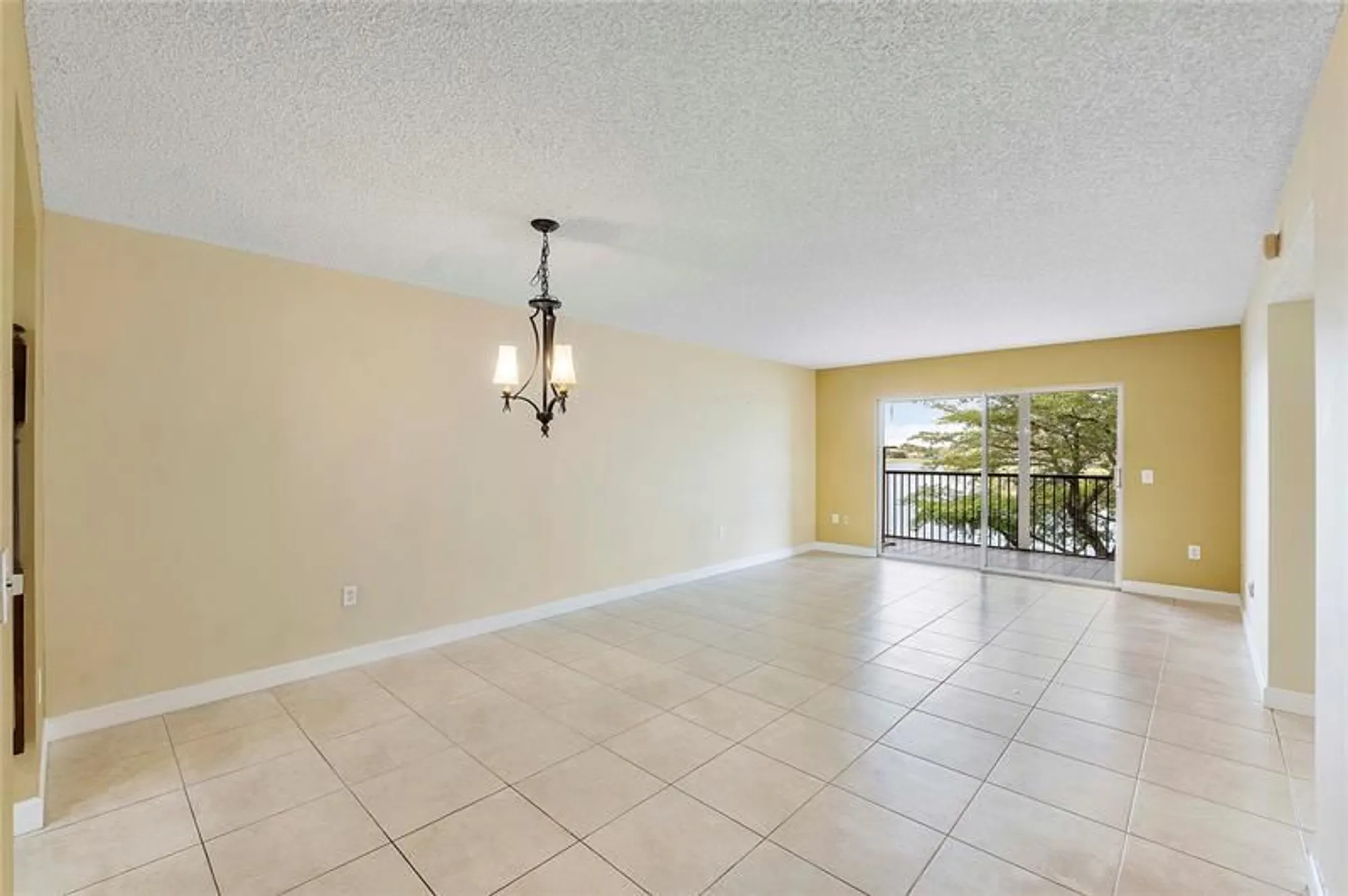 Property Slideshow image 11 of 44 | 13355 sw 16th ct 313e, Pembroke Pines, FL, 33027