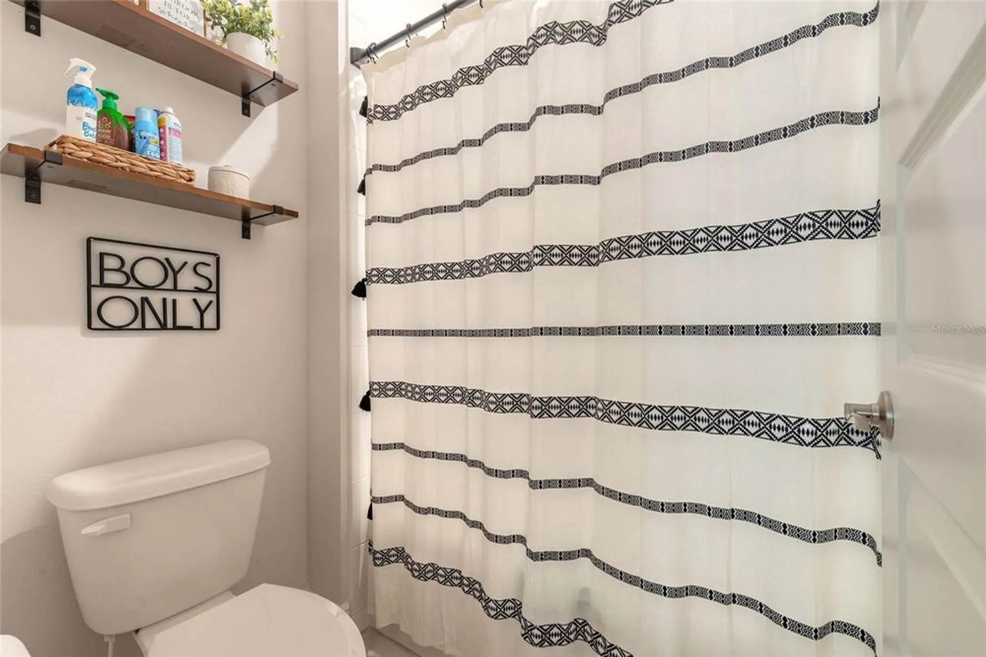 Property Slideshow image 29 of 66 | 209 venetian palms blvd, New Smyrna Beach, FL, 32168