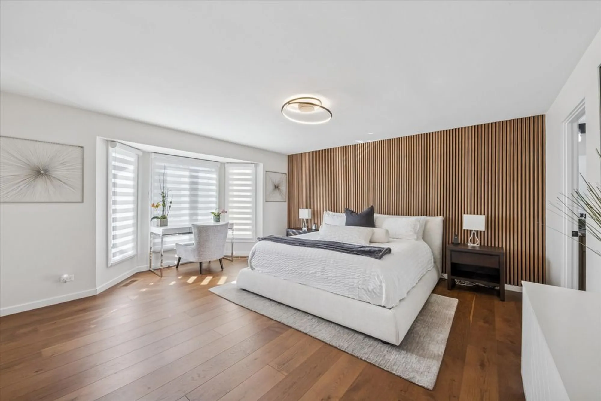 Property Slideshow image 13 of 30 | , Oak Brook, IL, 60523