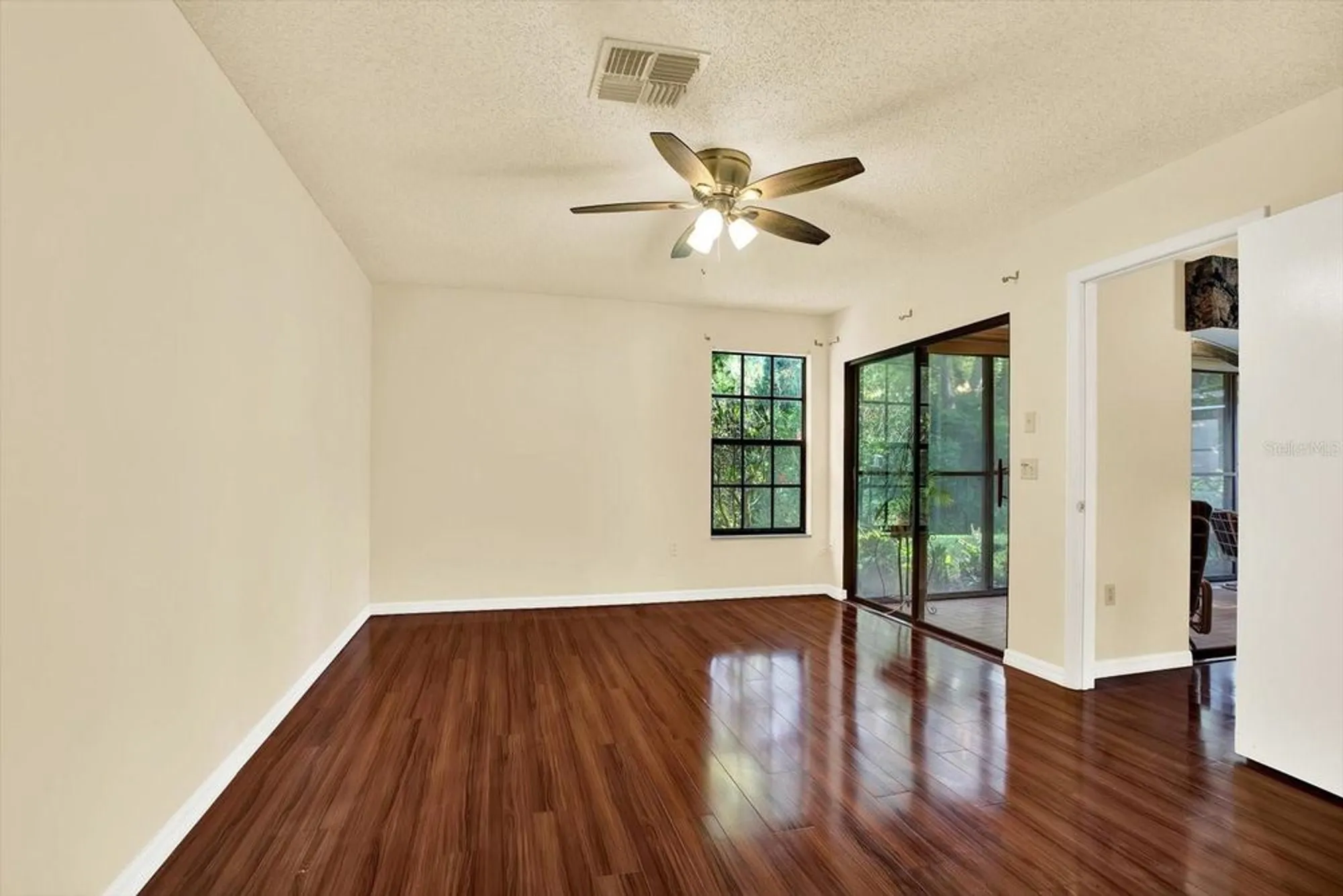 Property Slideshow image 12 of 27 | 6654 brambleleaf dr, Spring Hill, FL, 34606