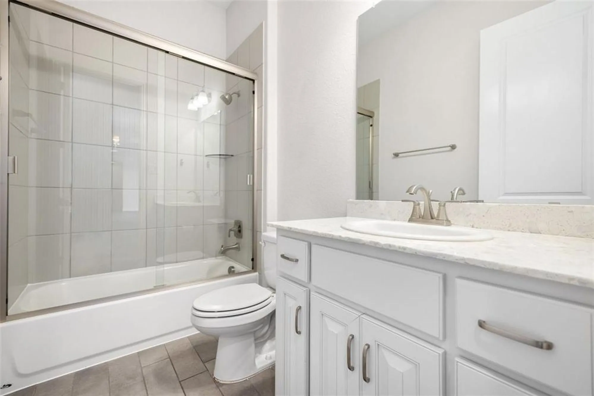 Property Slideshow image 30 of 40 | 7736 castlebridge, The Colony, TX, 75056