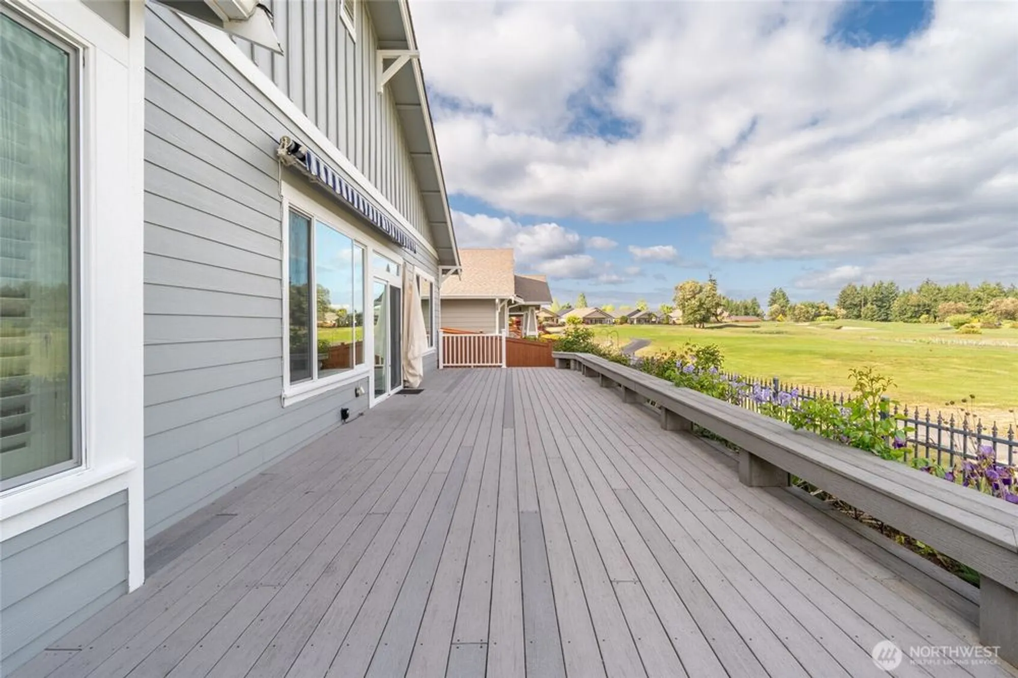 Property Slideshow image 33 of 40 | 4420 vashon dr, Lacey, WA, 98516