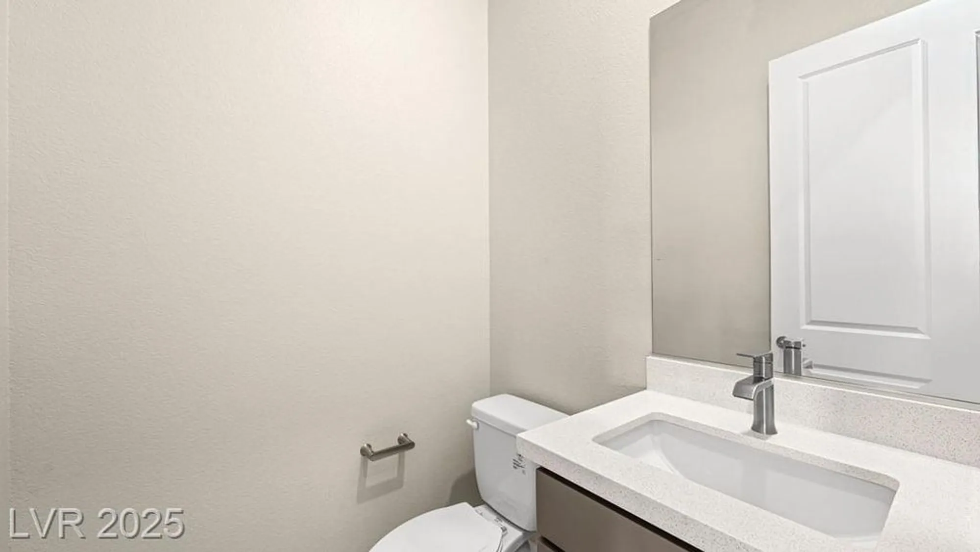 Property Slideshow image 15 of 48 | 237 paraggi bay dr, Henderson, NV, 89011