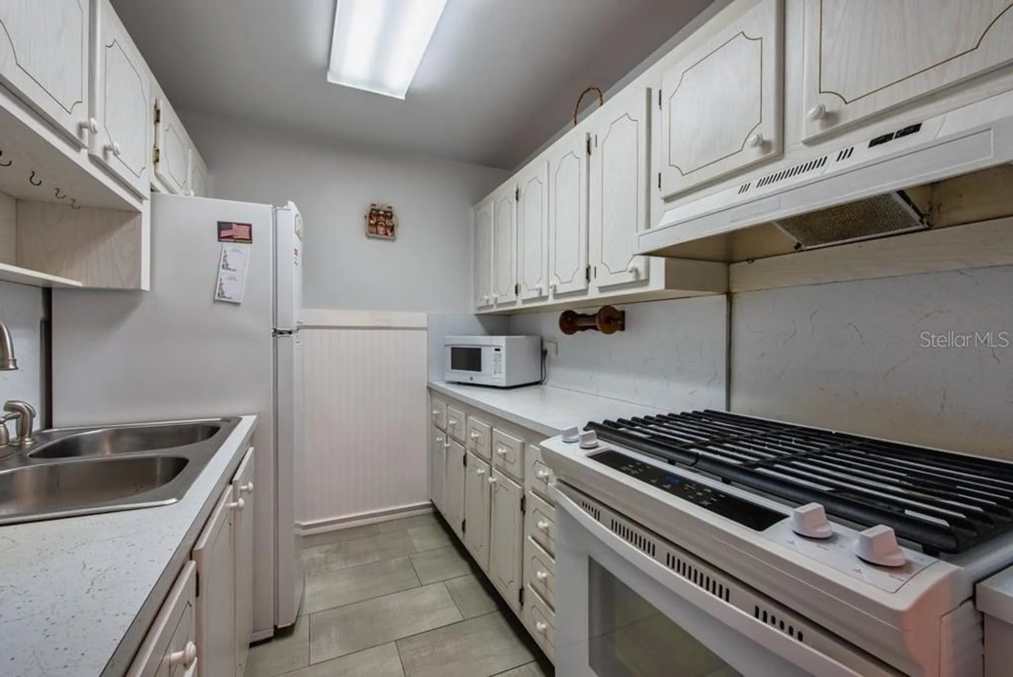 Property Slideshow image 11 of 35 | 5967 terrace park dr n unit 107, Saint Petersburg, FL, 33709