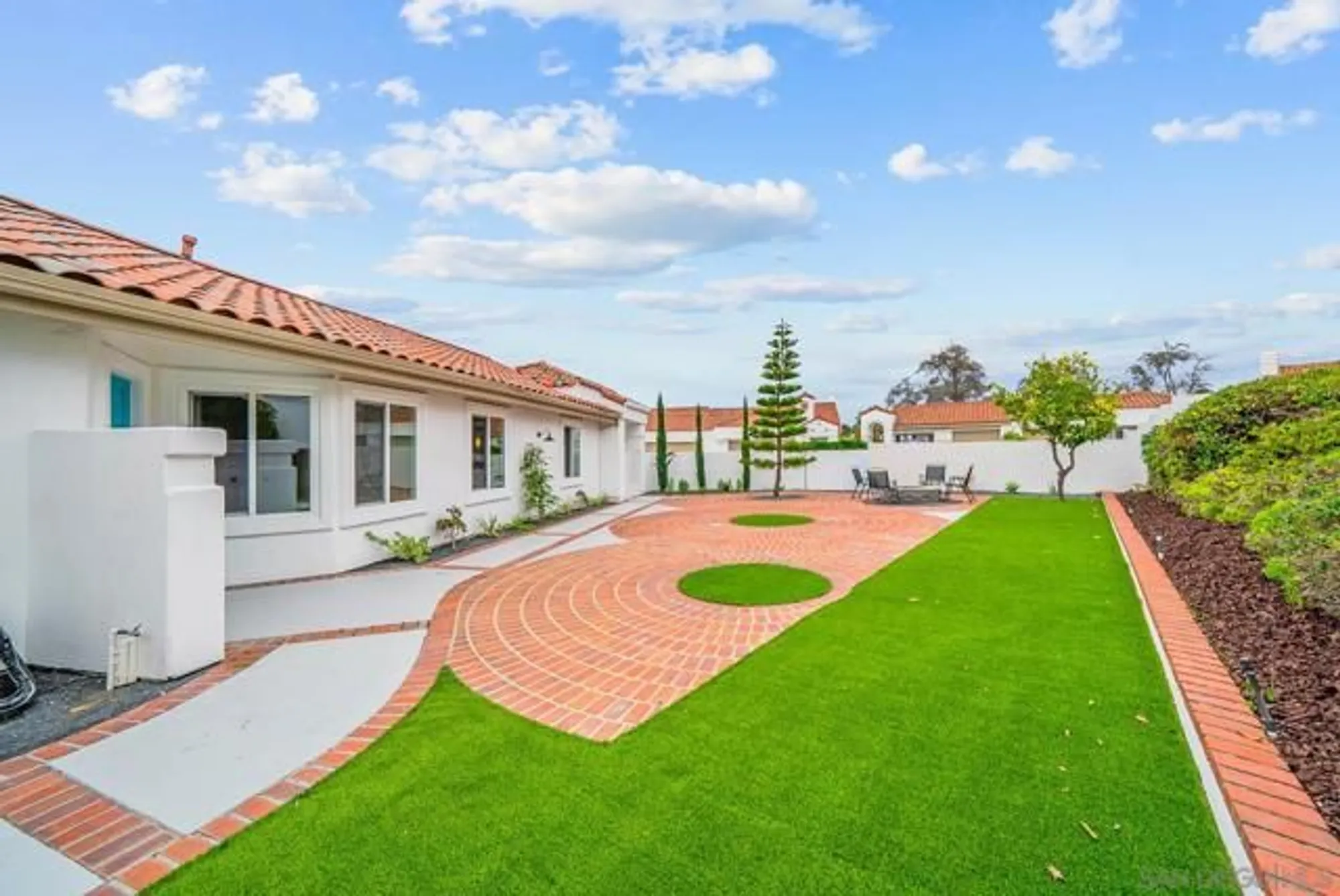 Property Slideshow image 1 of 30 | 4737 galicia way, Oceanside, CA, 92056
