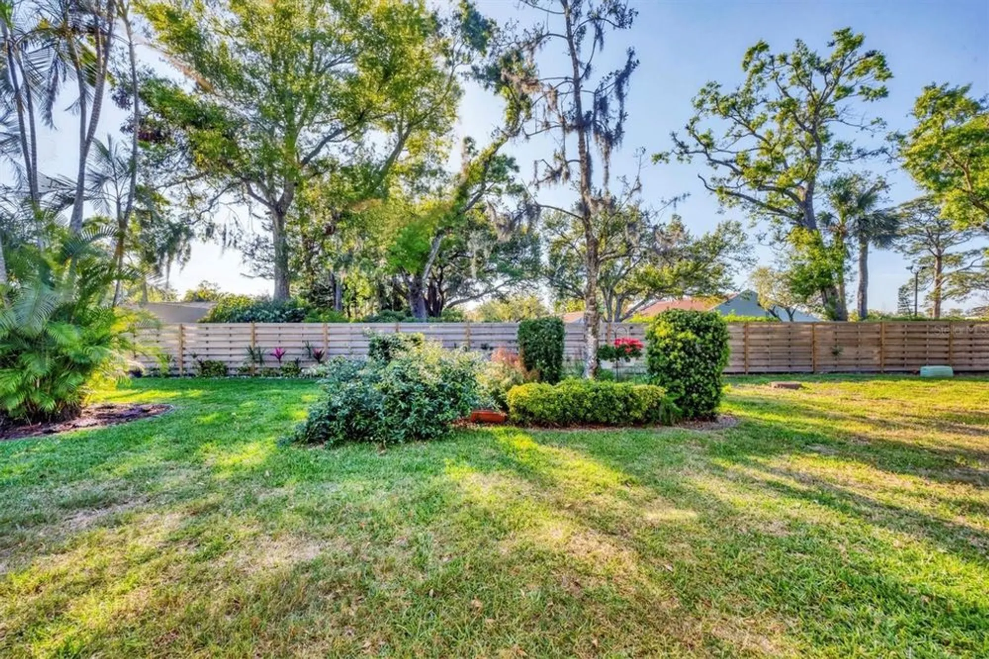 Property Slideshow image 23 of 29 | 4058 oakhurst dr 3174, Sarasota, FL, 34233