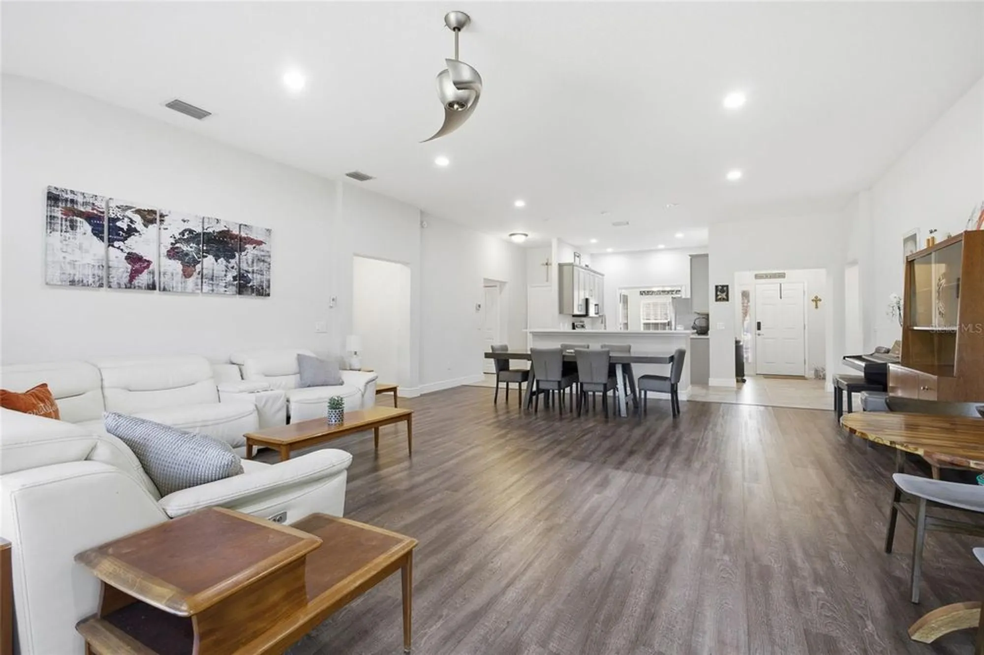 Property Slideshow image 7 of 61 | 4846 audrey marie ct, Oxford, FL, 34484