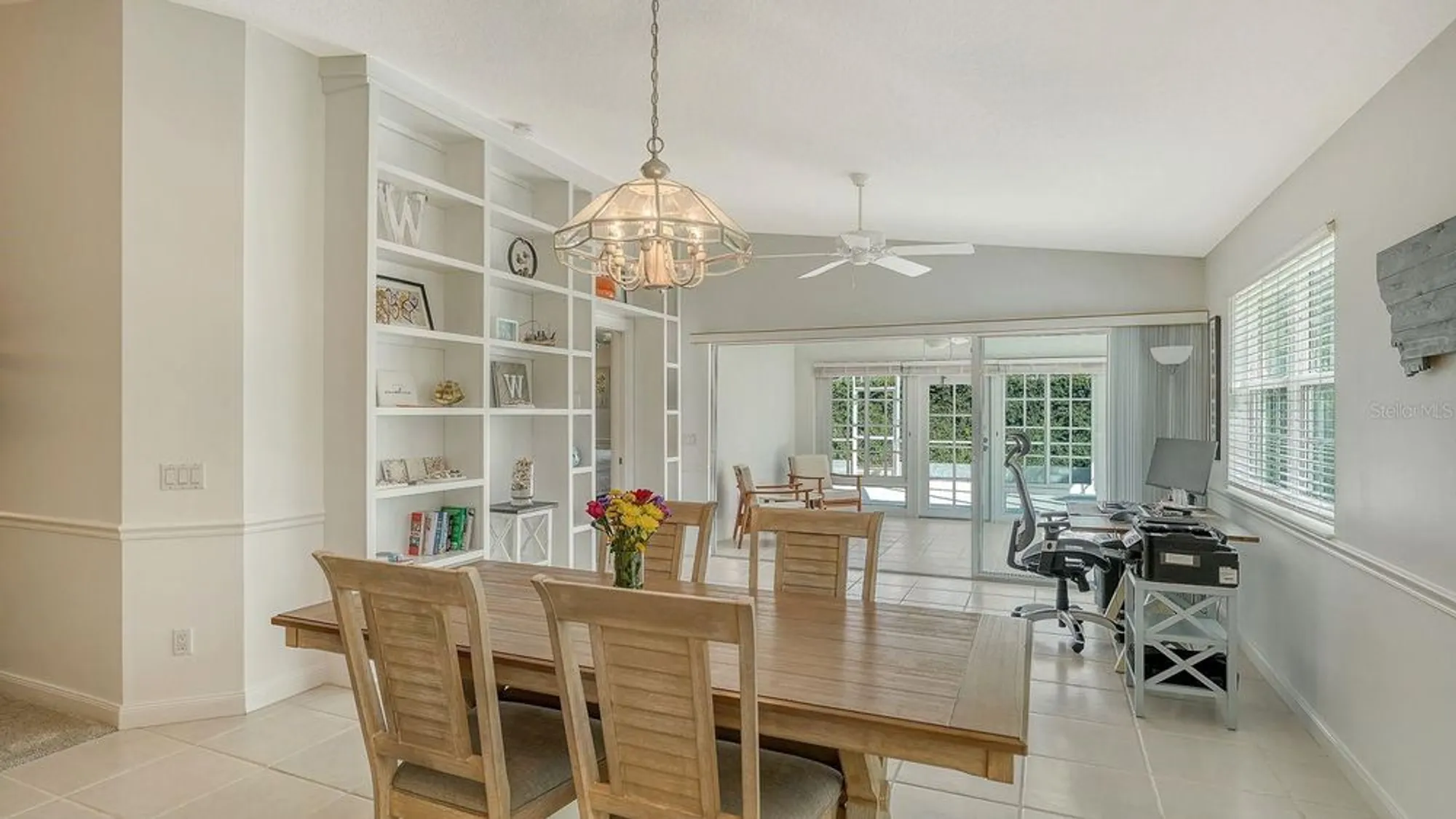 Property Slideshow image 17 of 71 | 8878 estepona ct, Sarasota, FL, 34238