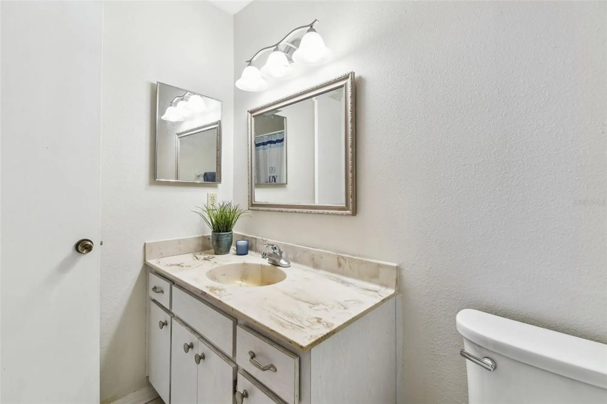 Property Slideshow image 22 of 50 | 2301 grenoble pl # 1, Sun City Center, FL, 33573