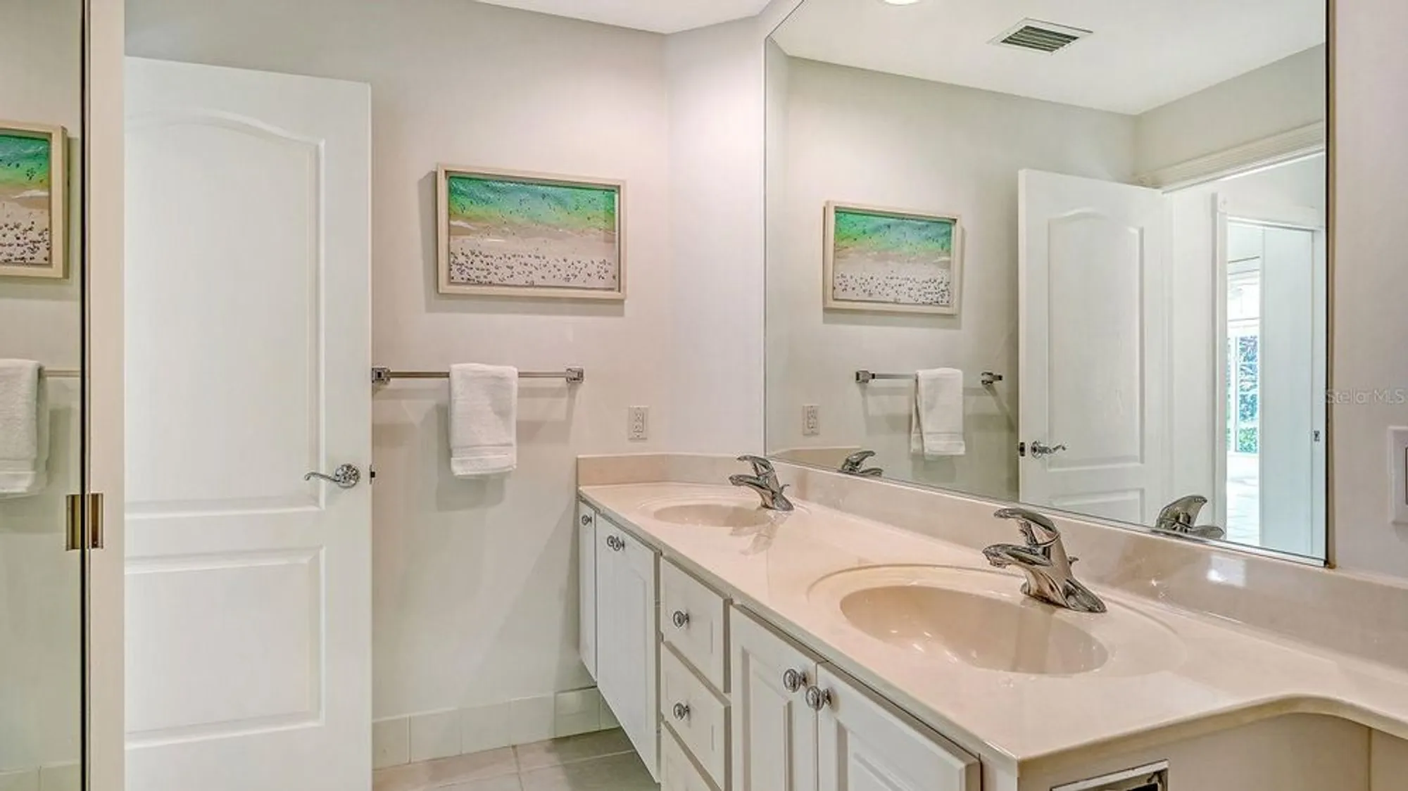 Property Slideshow image 31 of 71 | 8878 estepona ct, Sarasota, FL, 34238