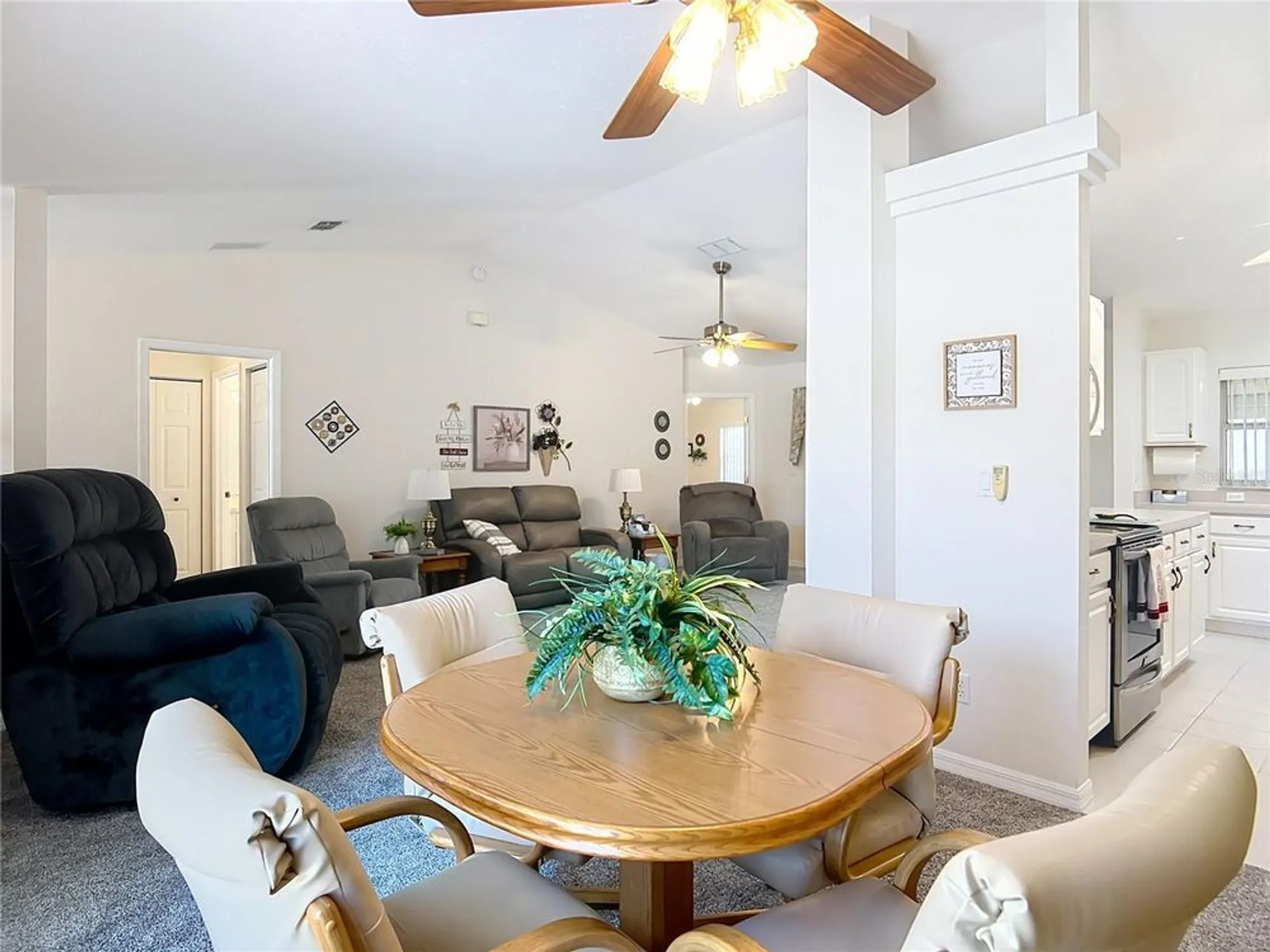 Property Slideshow image 16 of 77 | 8729 sw 60th cir, Ocala, FL, 34476