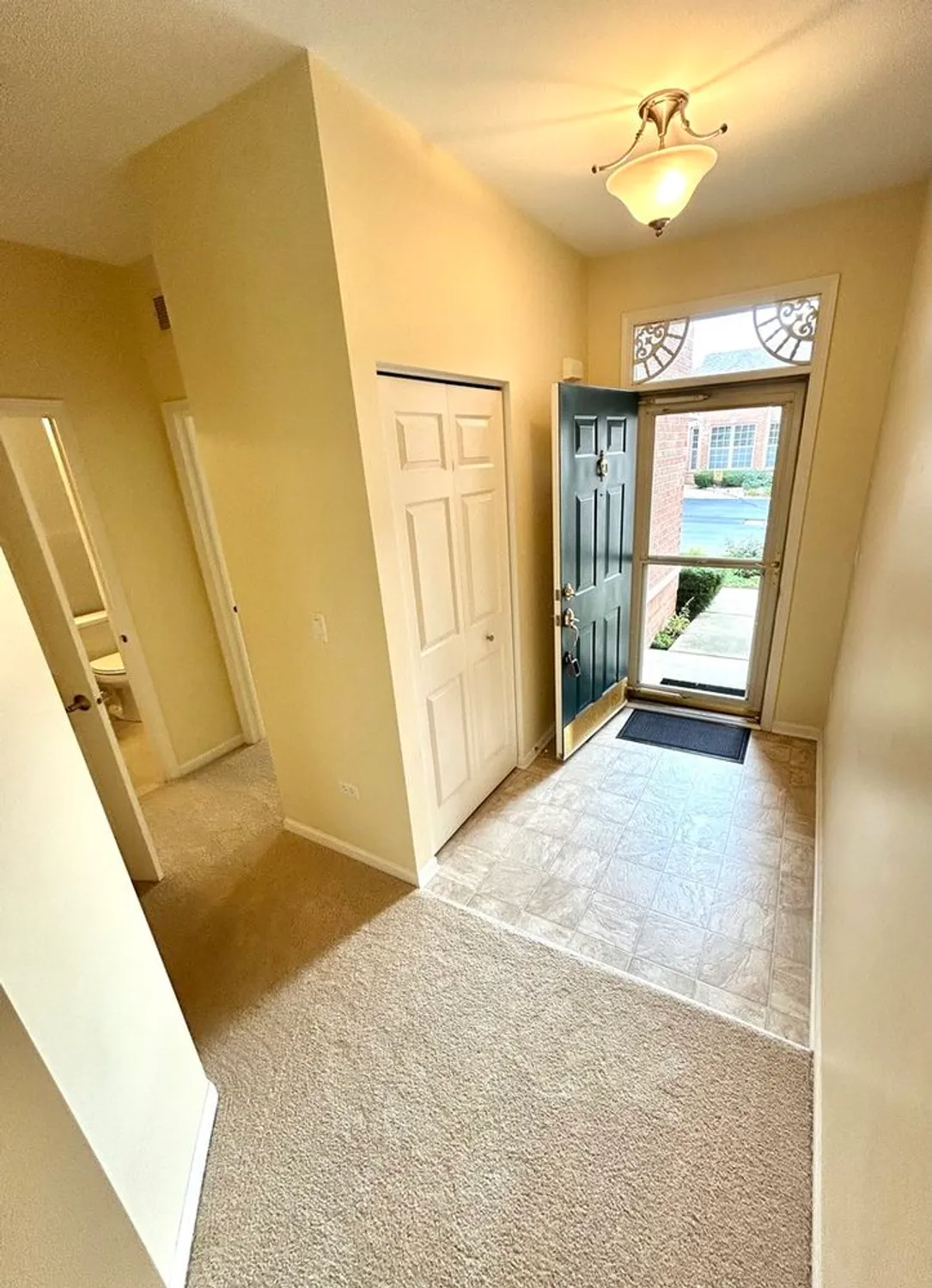 Property Slideshow image 5 of 22 | 21253 legion lake ct, Crest Hill, IL, 60403