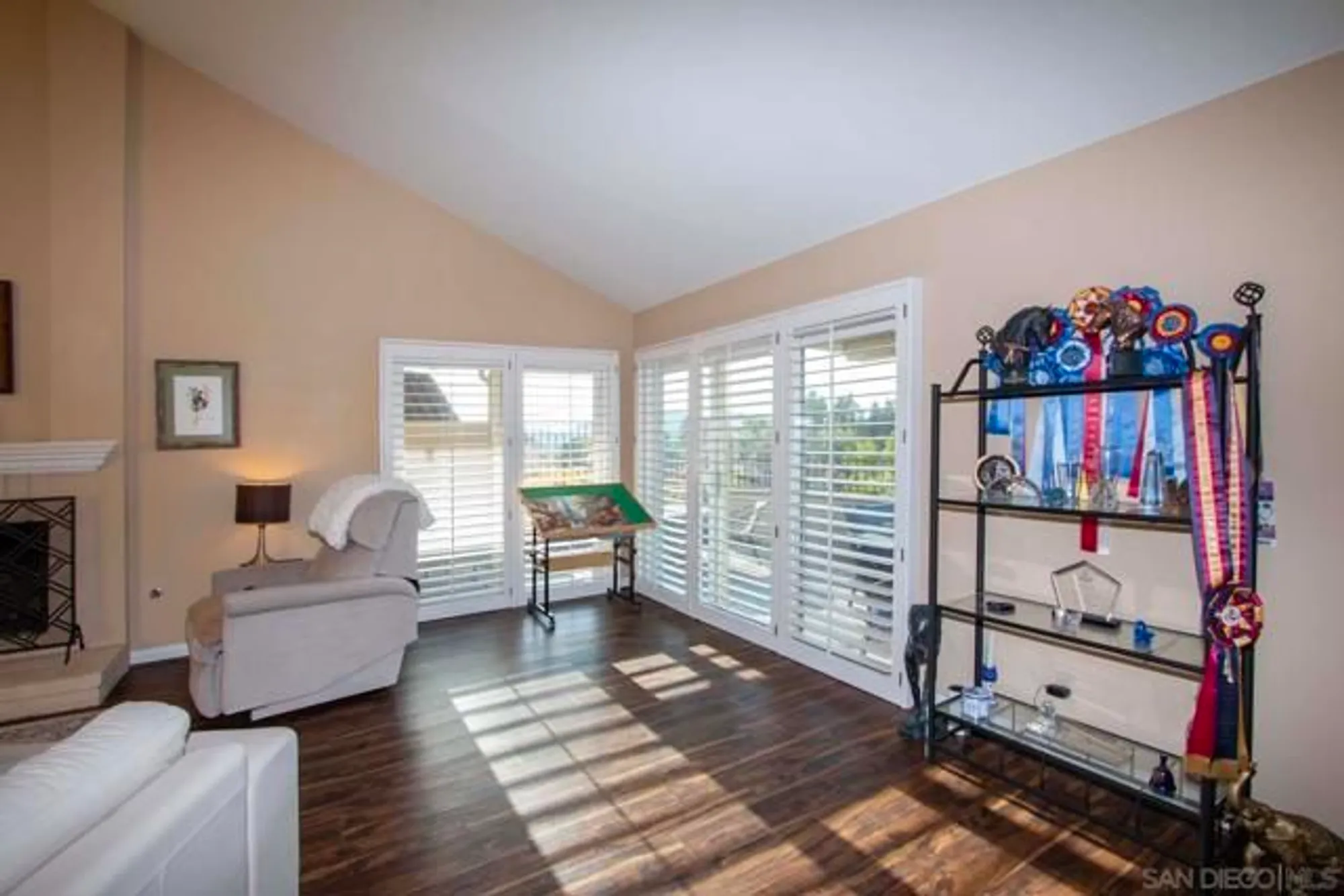 Property Slideshow image 13 of 39 | 17638 caminito hercuba, San Diego, CA, 92128