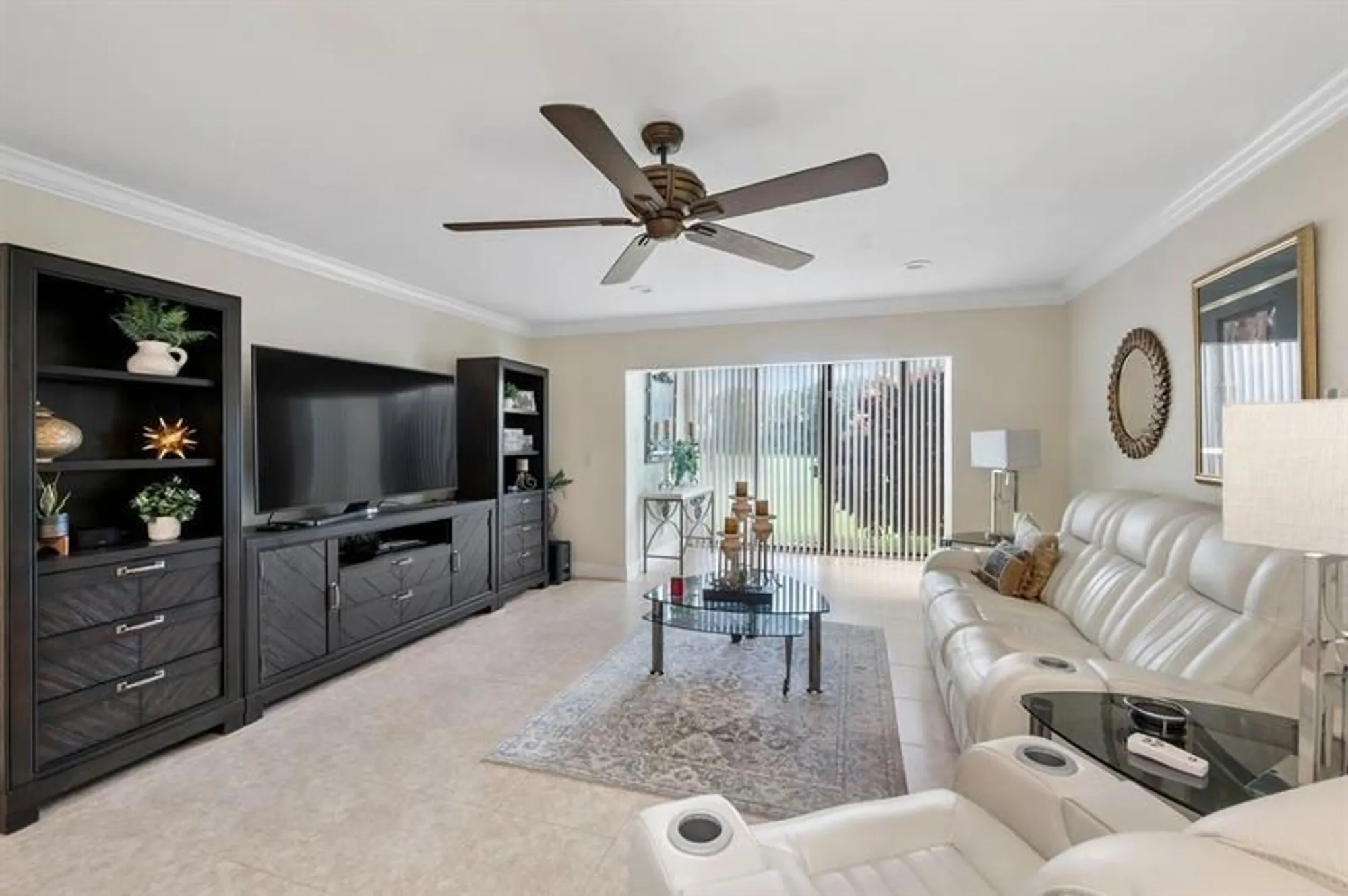 Property Slideshow image 12 of 38 | 21452 juego cir apt 31a, Boca Raton, FL, 33433