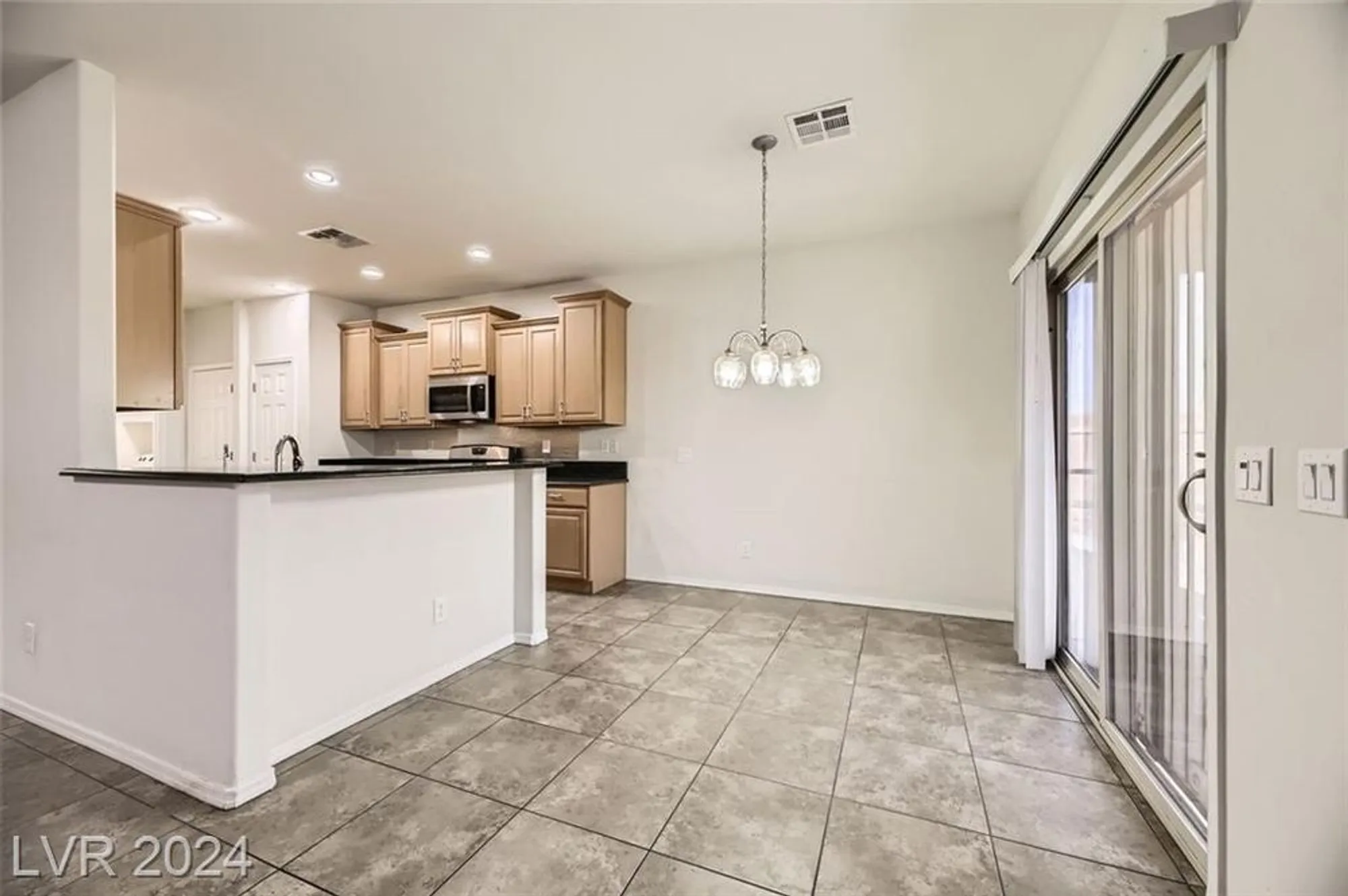 Property Slideshow image 8 of 32 | 3306 american mustang ct, Las Vegas, NV, 89122