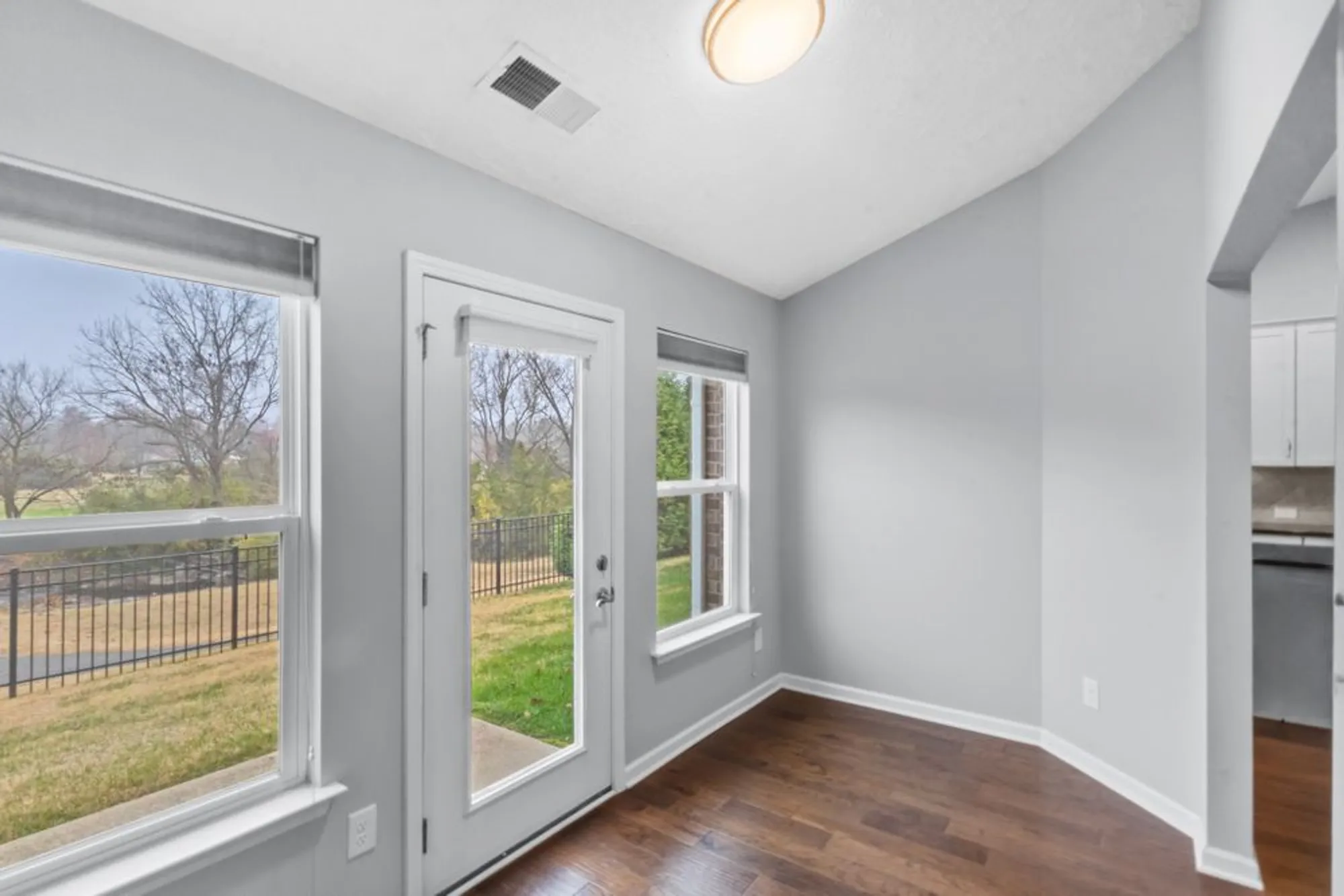 Property Slideshow image 13 of 34 | 395 devon chase hl 6501, Gallatin, TN, 37066