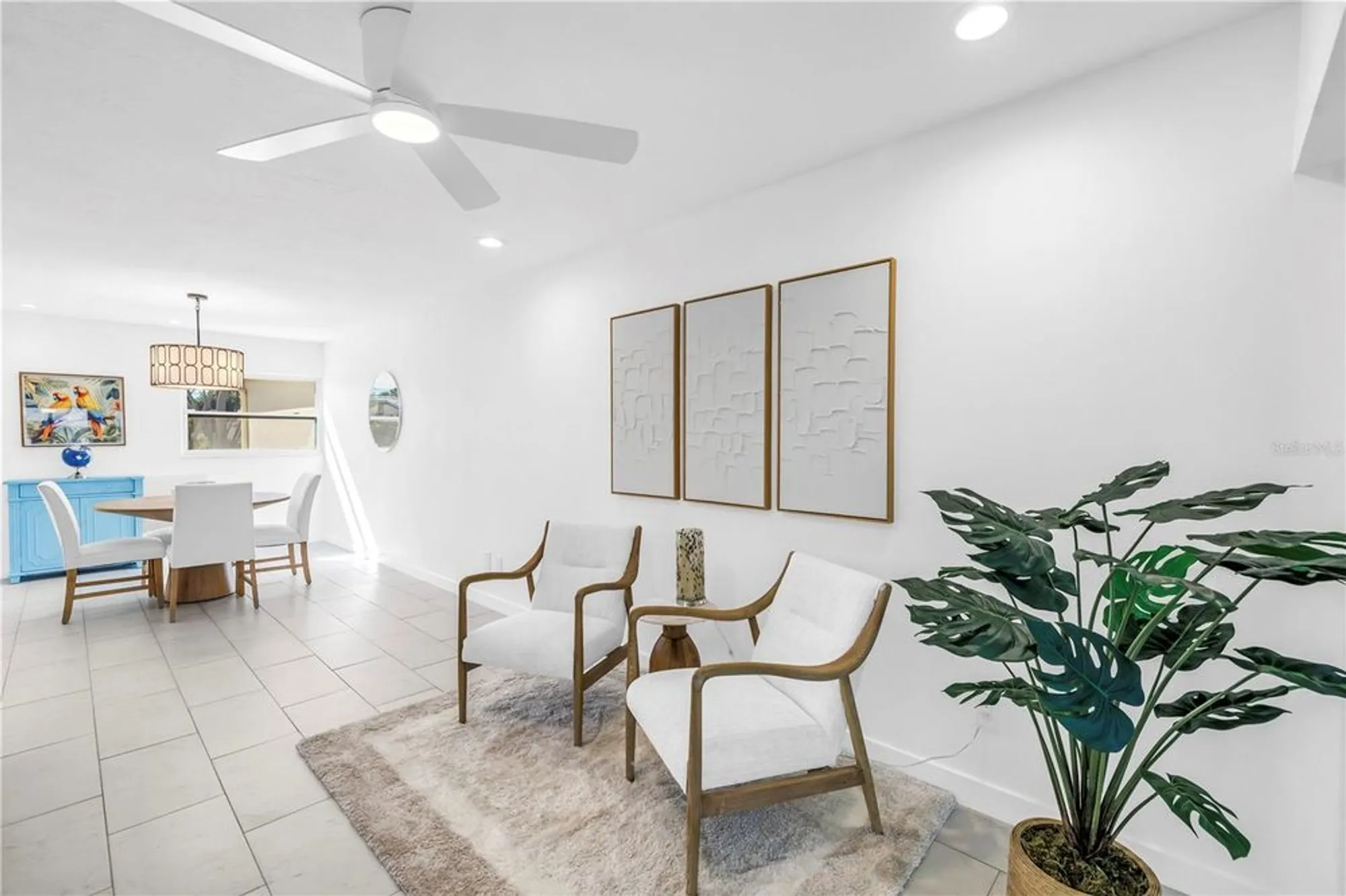 Property Slideshow image 20 of 60 | 111 whispering sands cir # v38, Sarasota, FL, 34242