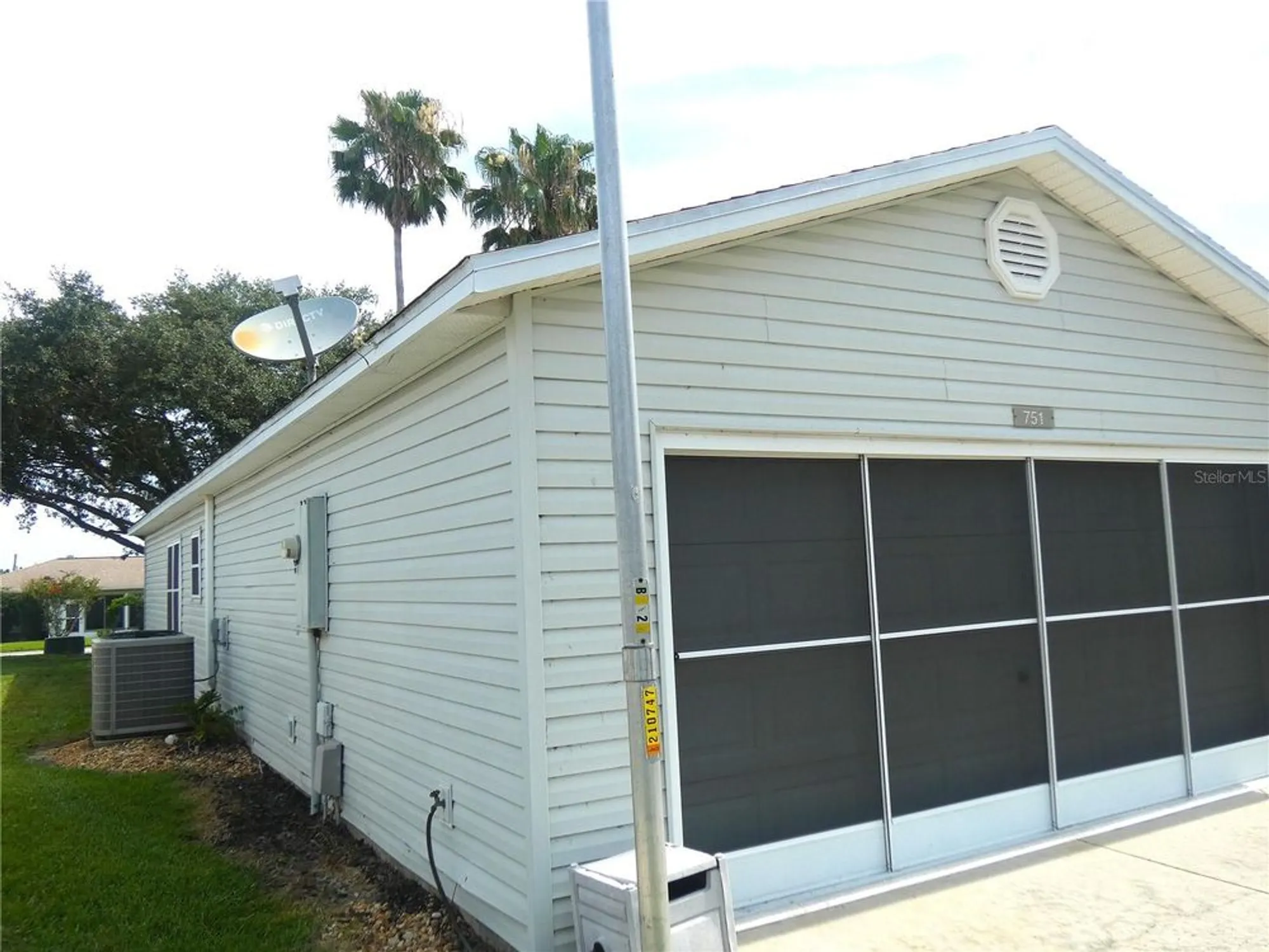 Property Slideshow image 4 of 39 | 751 old oaks ln, Leesburg, FL, 34748