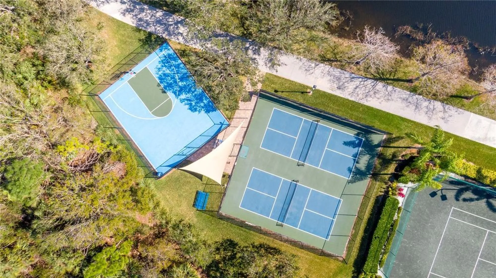 Property Slideshow image 48 of 62 | 5791 girona pl, Sarasota, FL, 34238