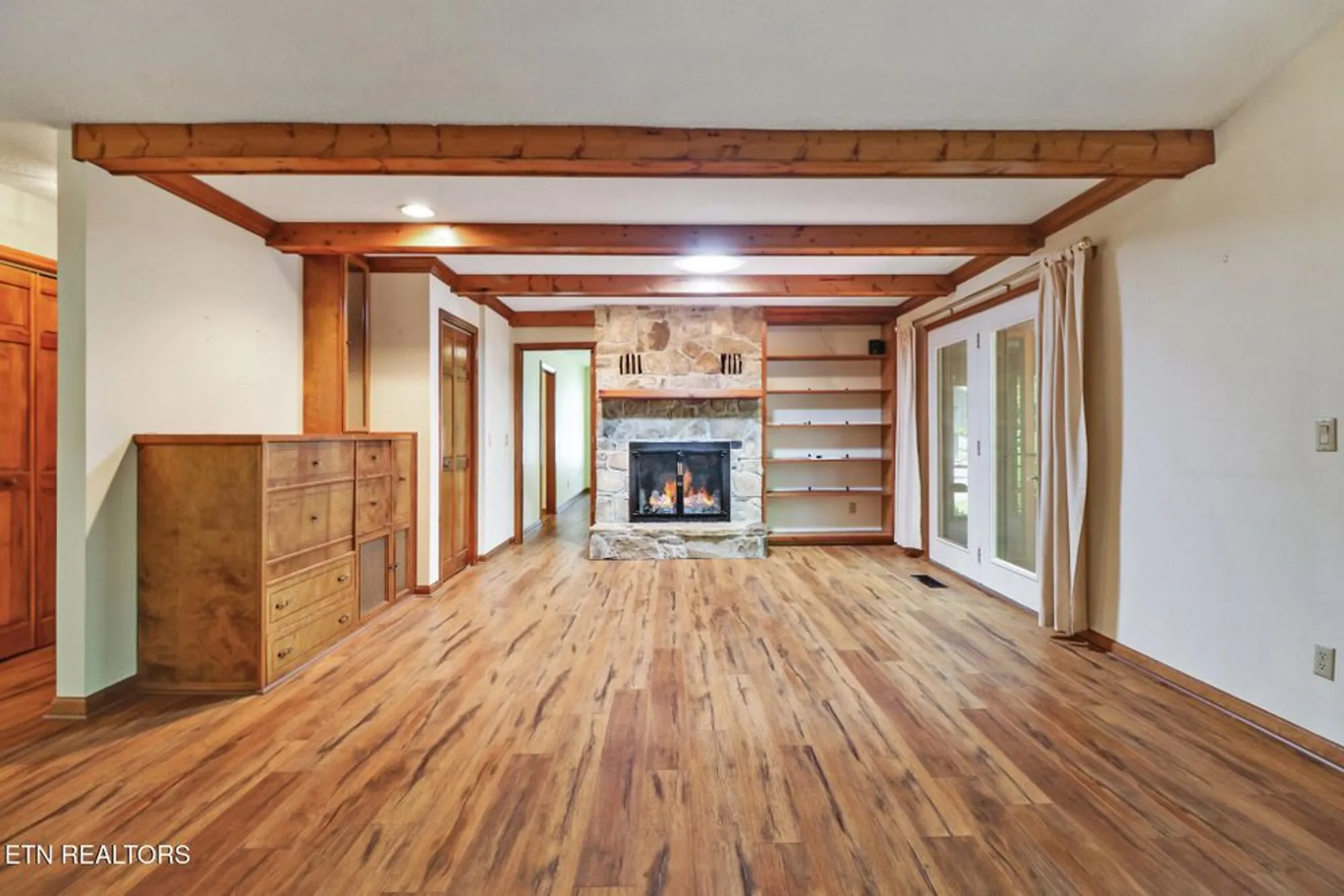 Property Slideshow image 12 of 51 | 143 sugarbush cir, Crossville, TN, 38558