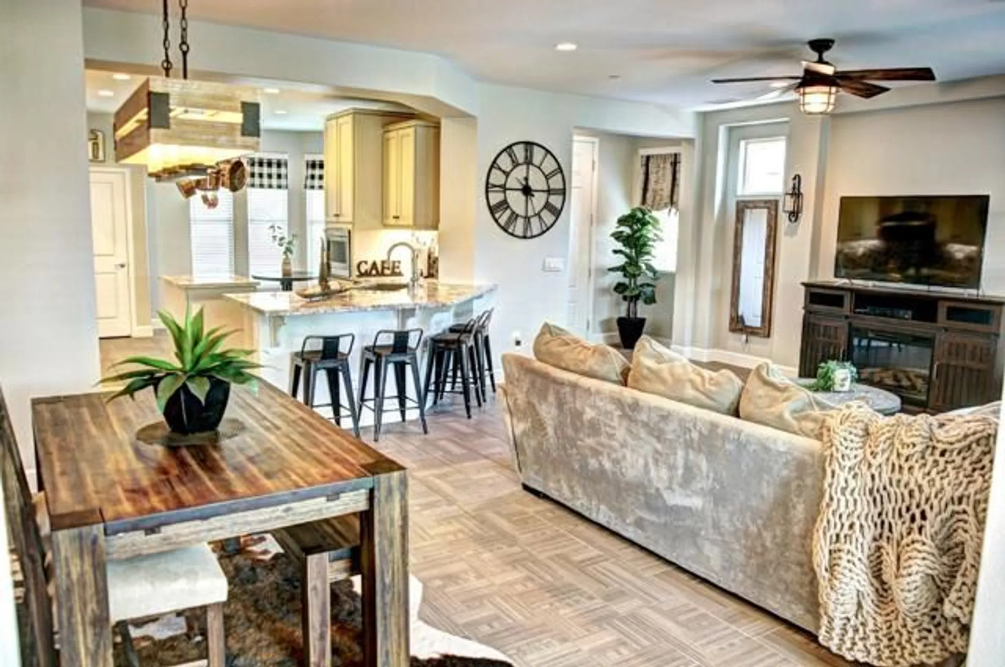 Property Slideshow image 11 of 41 | 51334 longmeadow st, Indio, CA, 92201
