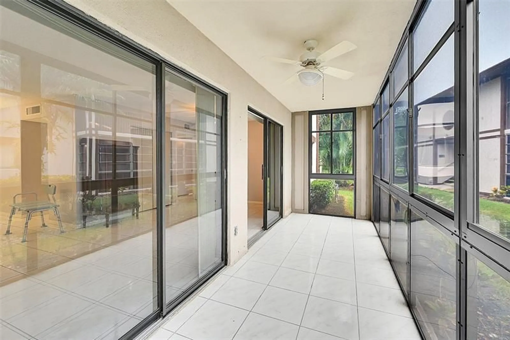 Property Slideshow image 21 of 33 | 9968 n belfort cir 108, Tamarac, FL, 33321