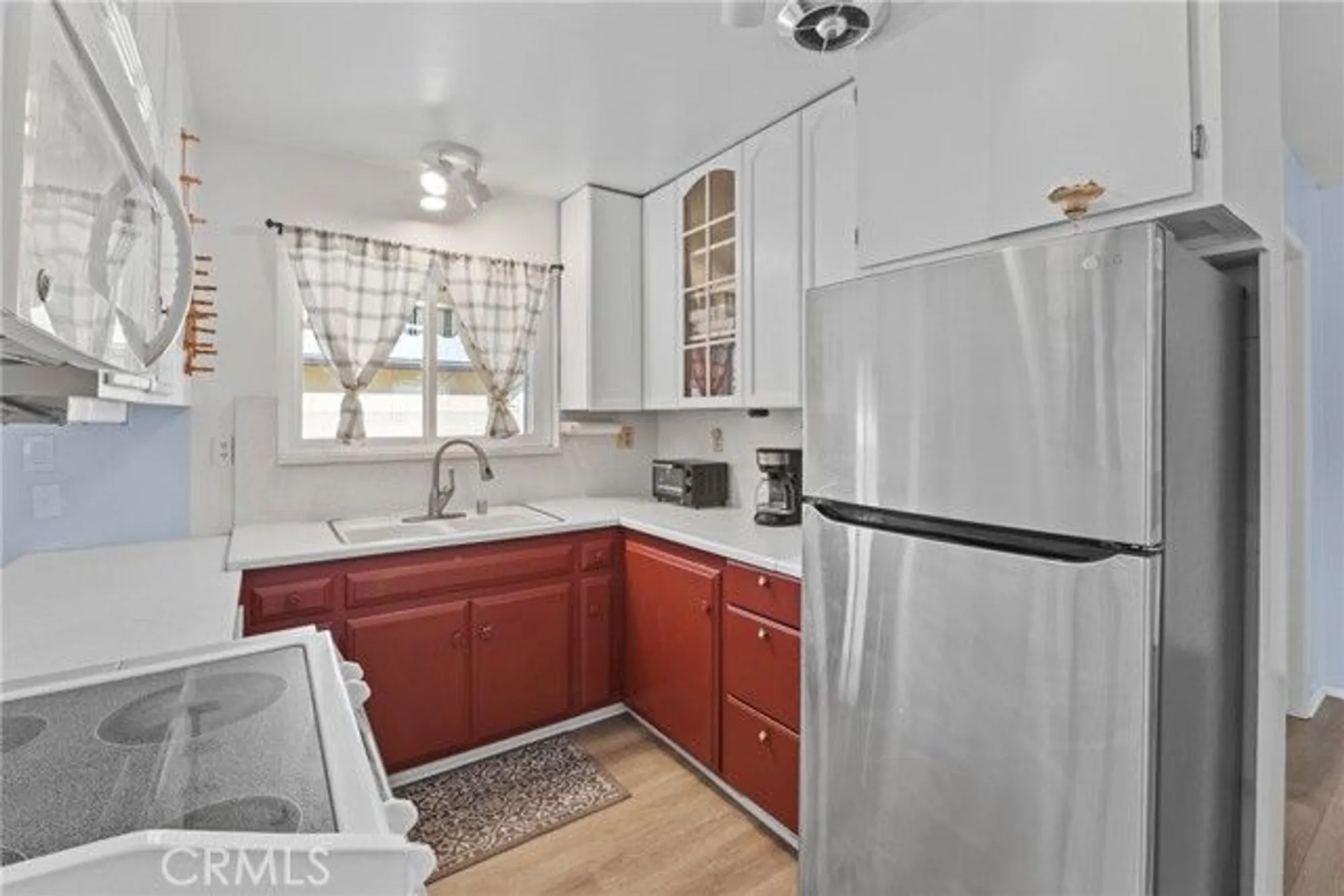 Property Slideshow image 7 of 41 | 541 shasta way, Hemet, CA, 92543