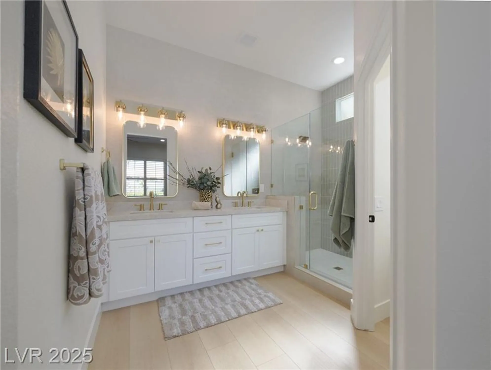 Property Slideshow image 18 of 43 | 2725 youngdale dr, Las Vegas, NV, 89134