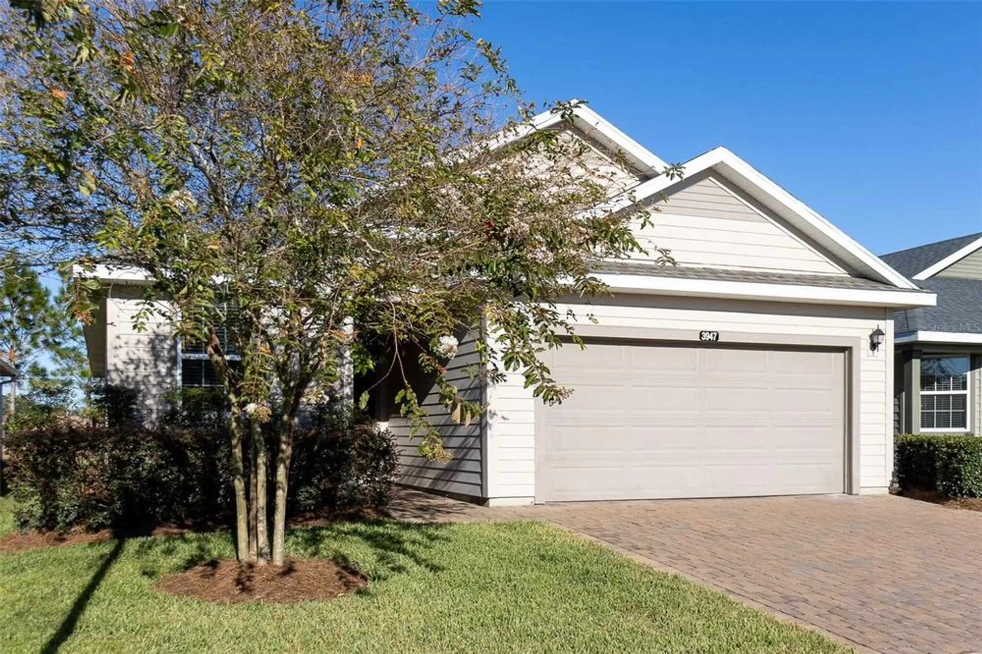 Property Slideshow image 2 of 56 | 3947 nw 46th ter, Ocala, FL, 34482