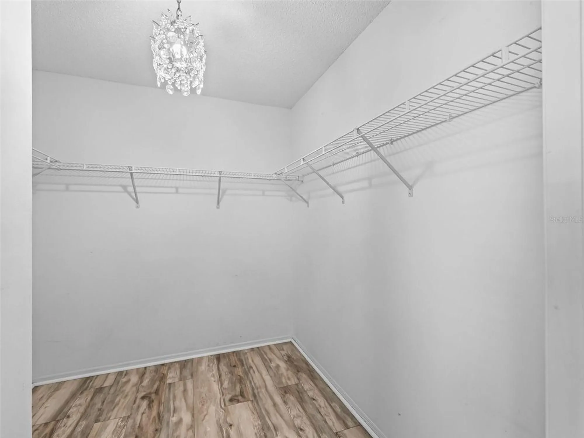 Property Slideshow image 19 of 25 | 220 estrada pl, The Villages, FL, 32159