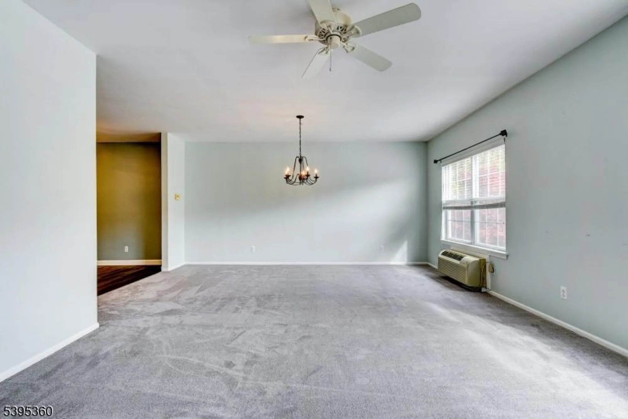 Property Slideshow image 11 of 39 | 4 richmond rd 216, West Milford, NJ, 07480