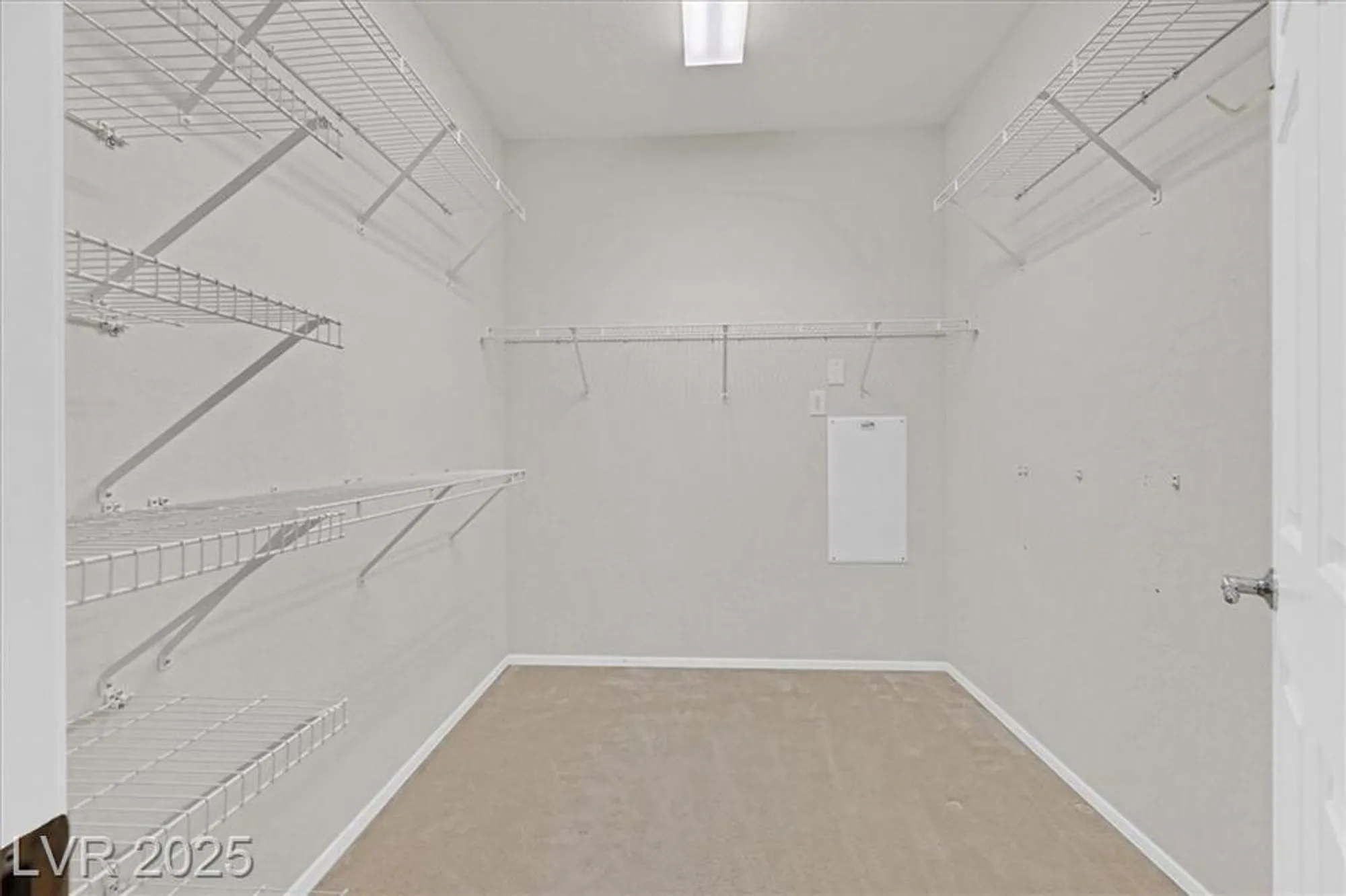 Property Slideshow image 16 of 39 | 6064 isola peak ave, Las Vegas, NV, 89122