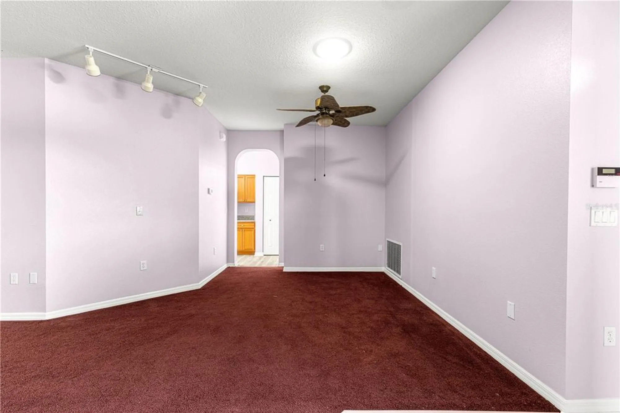 Property Slideshow image 9 of 37 | 8084 sw 81st loop, Ocala, FL, 34476