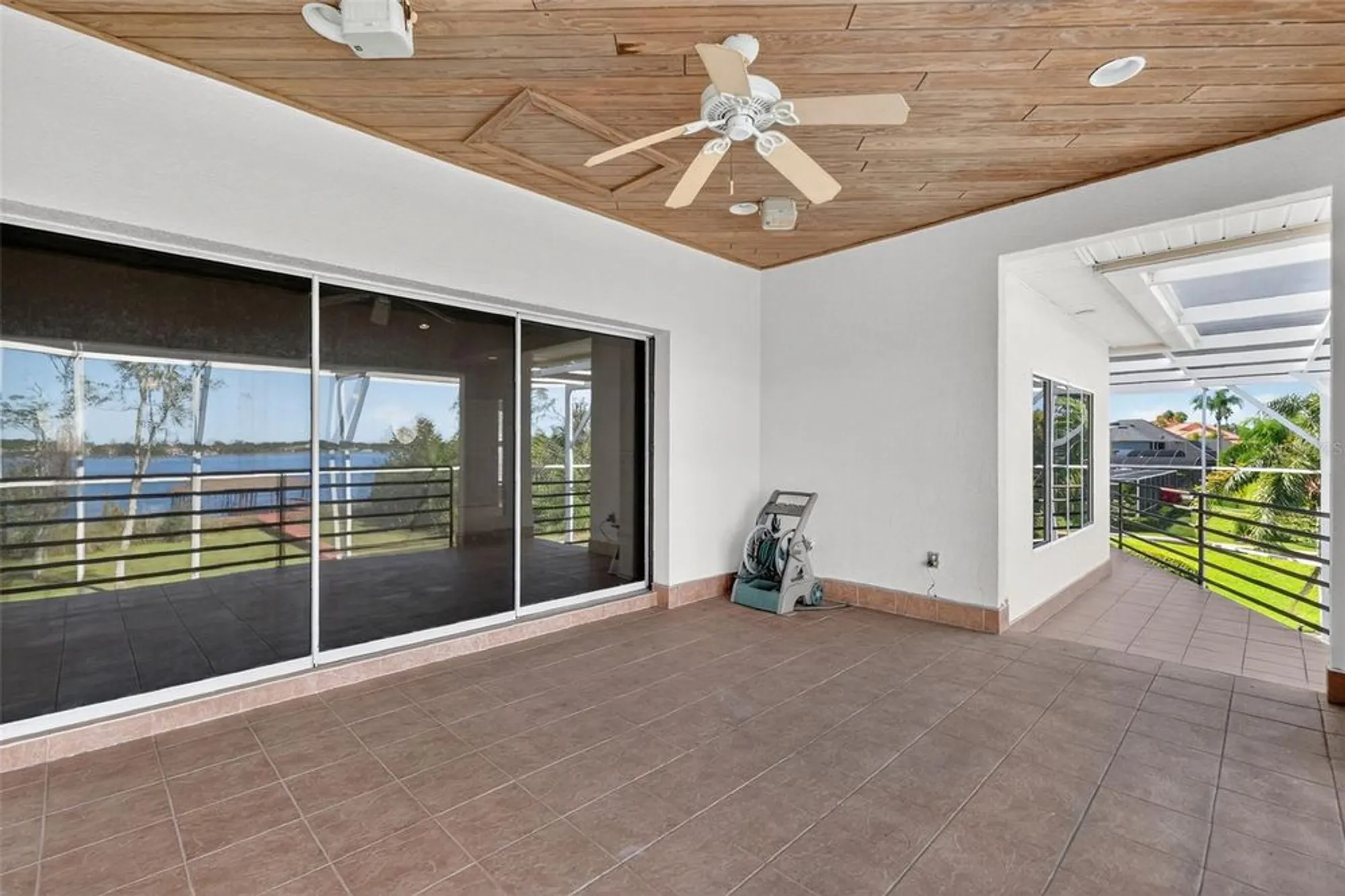 Property Slideshow image 23 of 80 | 1861 edgewater dr, Mount Dora, FL, 32757