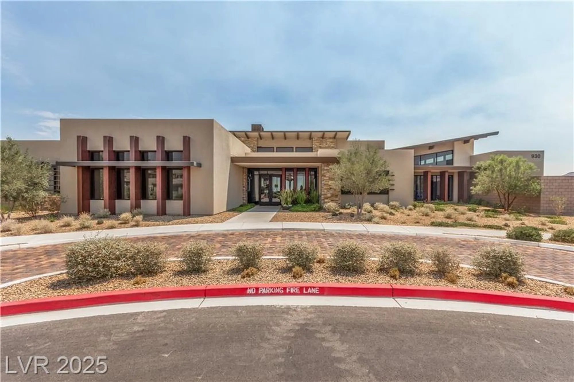 Property Slideshow image 24 of 43 | 905 belleforte ln, Las Vegas, NV, 89138