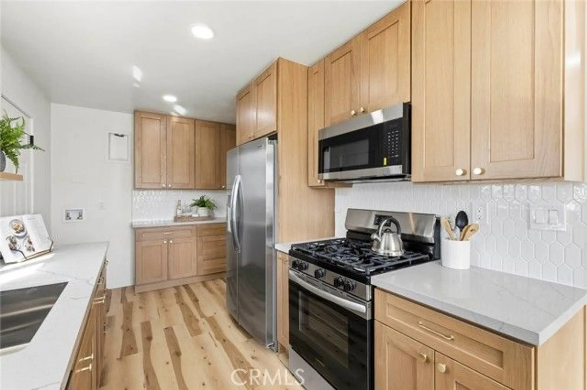 Property Slideshow image 8 of 24 | 3648 mira pacific dr, Oceanside, CA, 92056