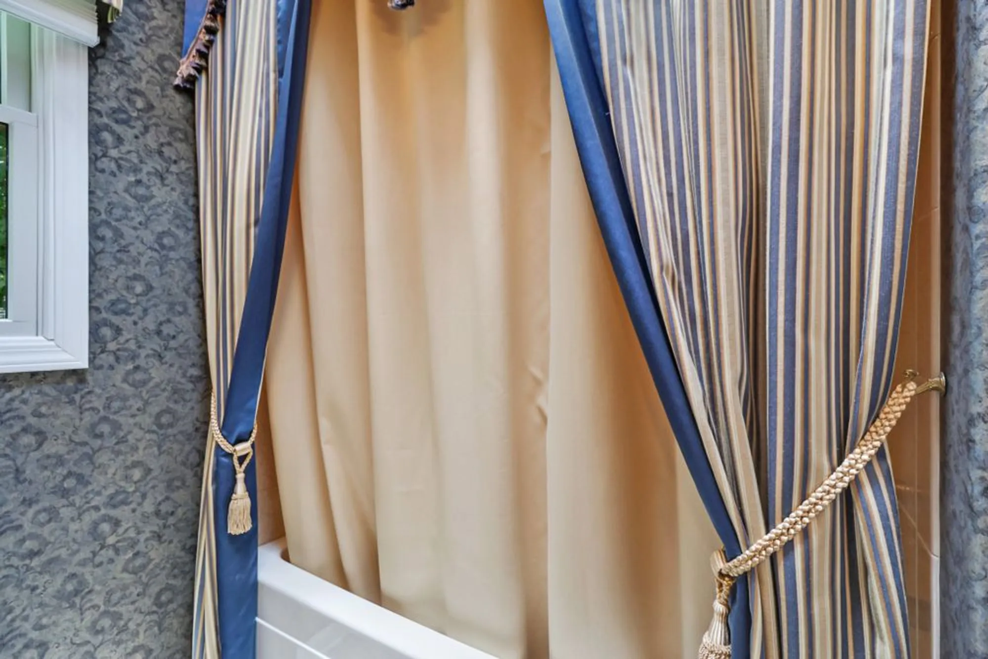 Property Slideshow image 29 of 54 | 44 inwood ct, Crossville, TN, 38558