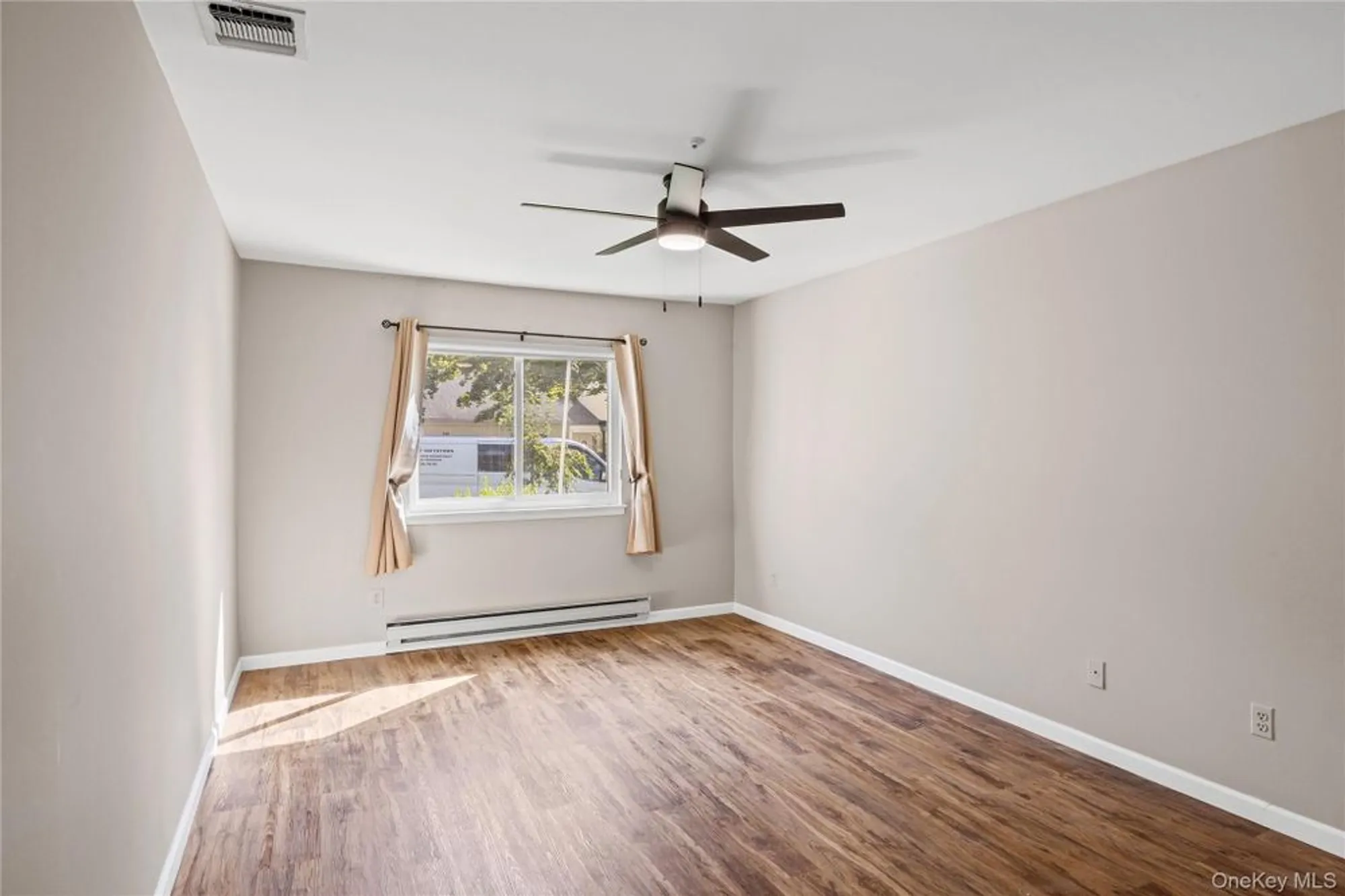 Property Slideshow image 15 of 35 | 204 bentley ct 204, Smithtown, NY, 11780
